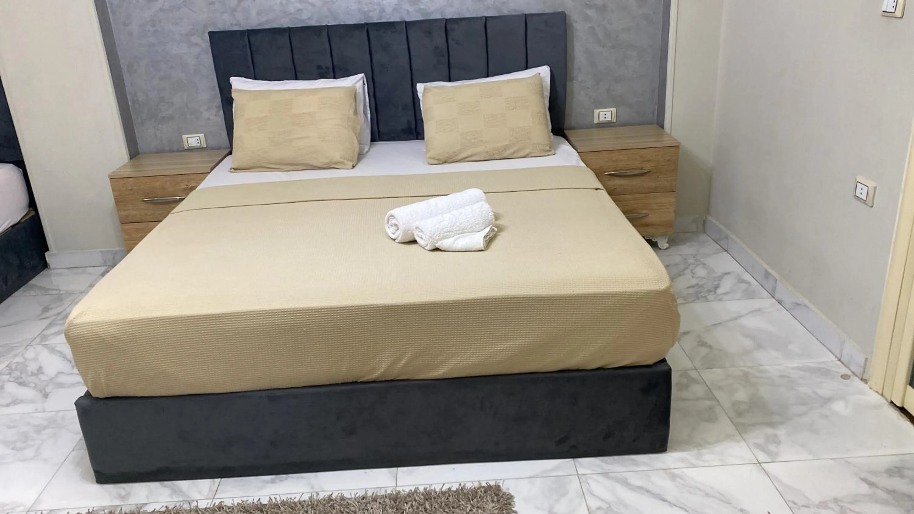 Photo of the whole room, Bed in GEM view BOUTIQUE