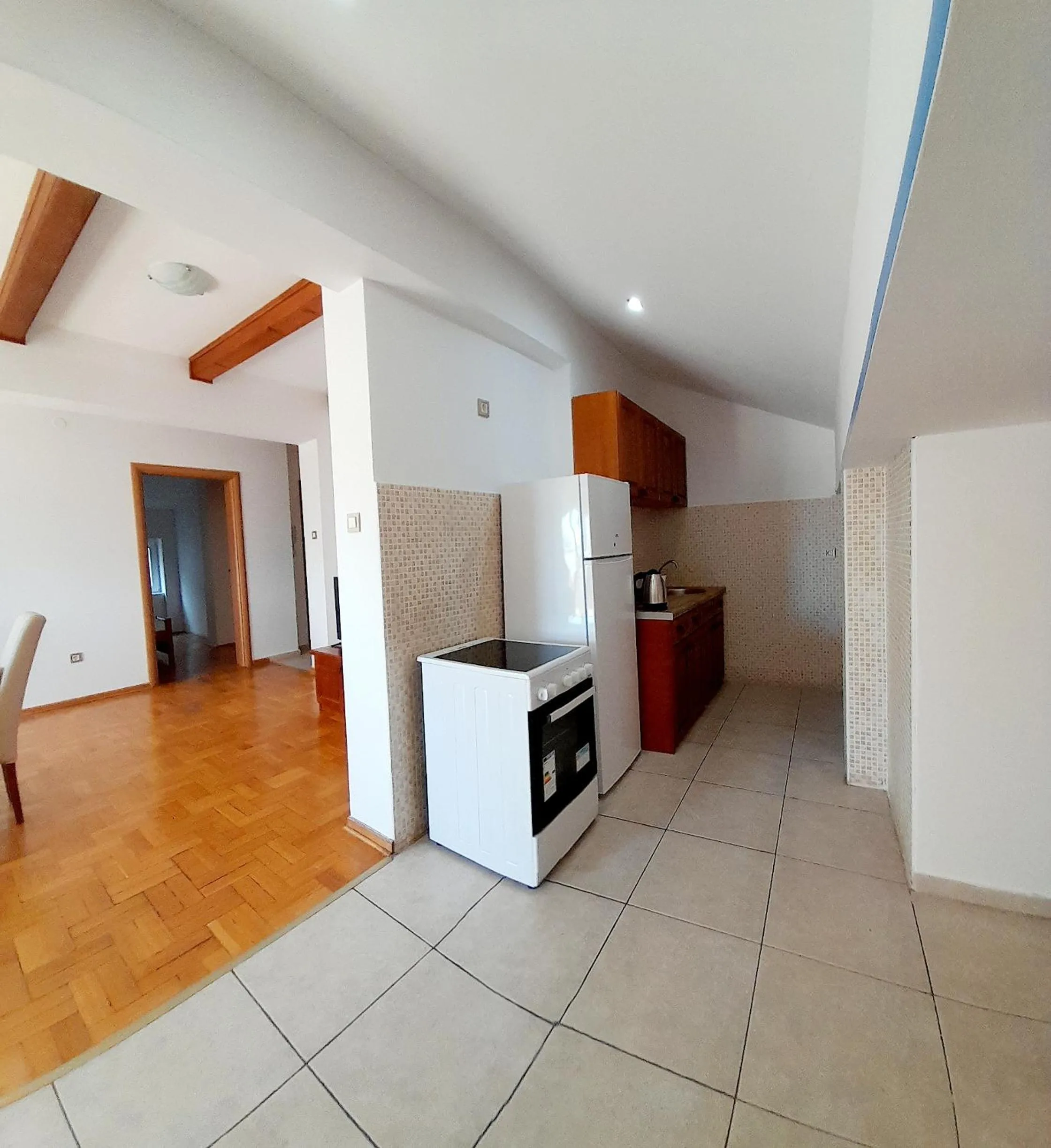 kitchen in Apartman Bravo Budva
