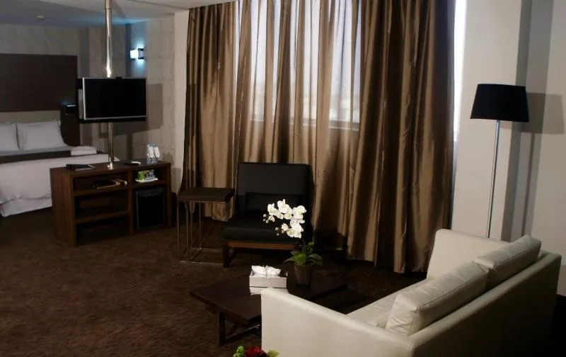 TV and multimedia in Al Khaima City Center