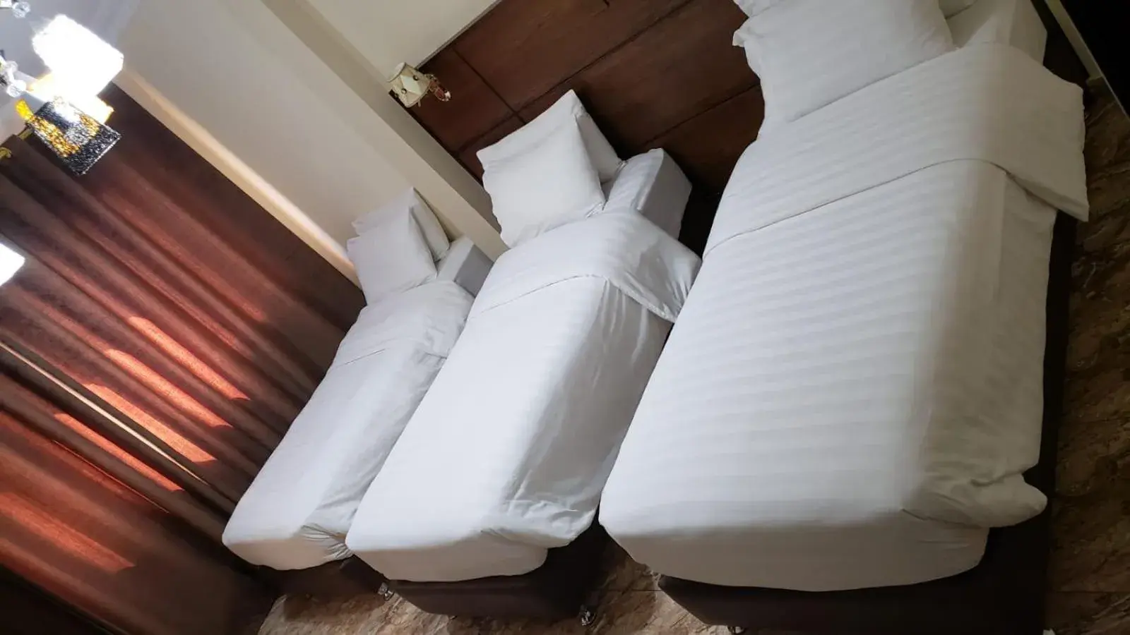 Comfort Triple Room in Karam Inn Comfort Triple Room in Karam Inn
