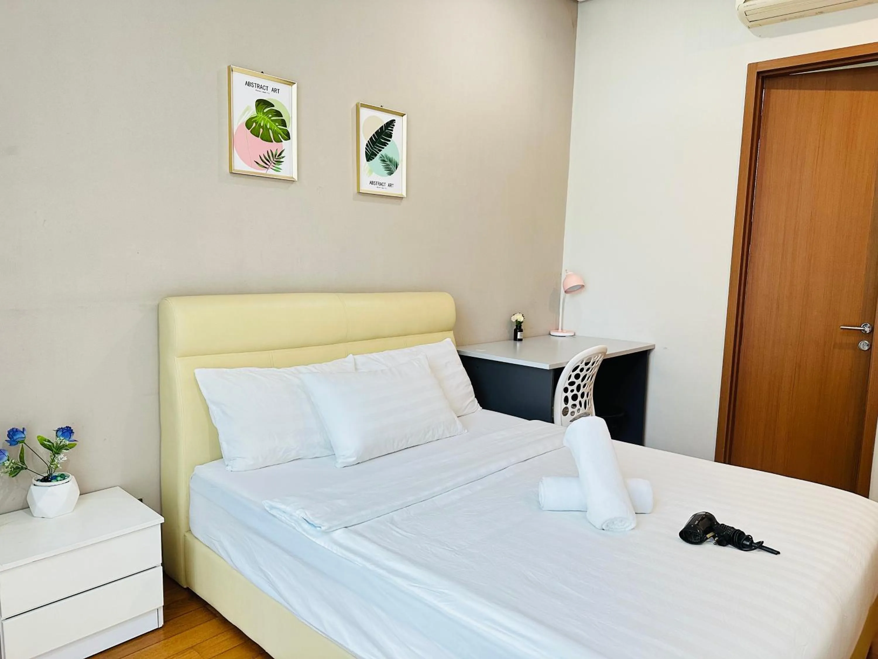 Bed in Soho Suites KLCC By Grand Suites KL