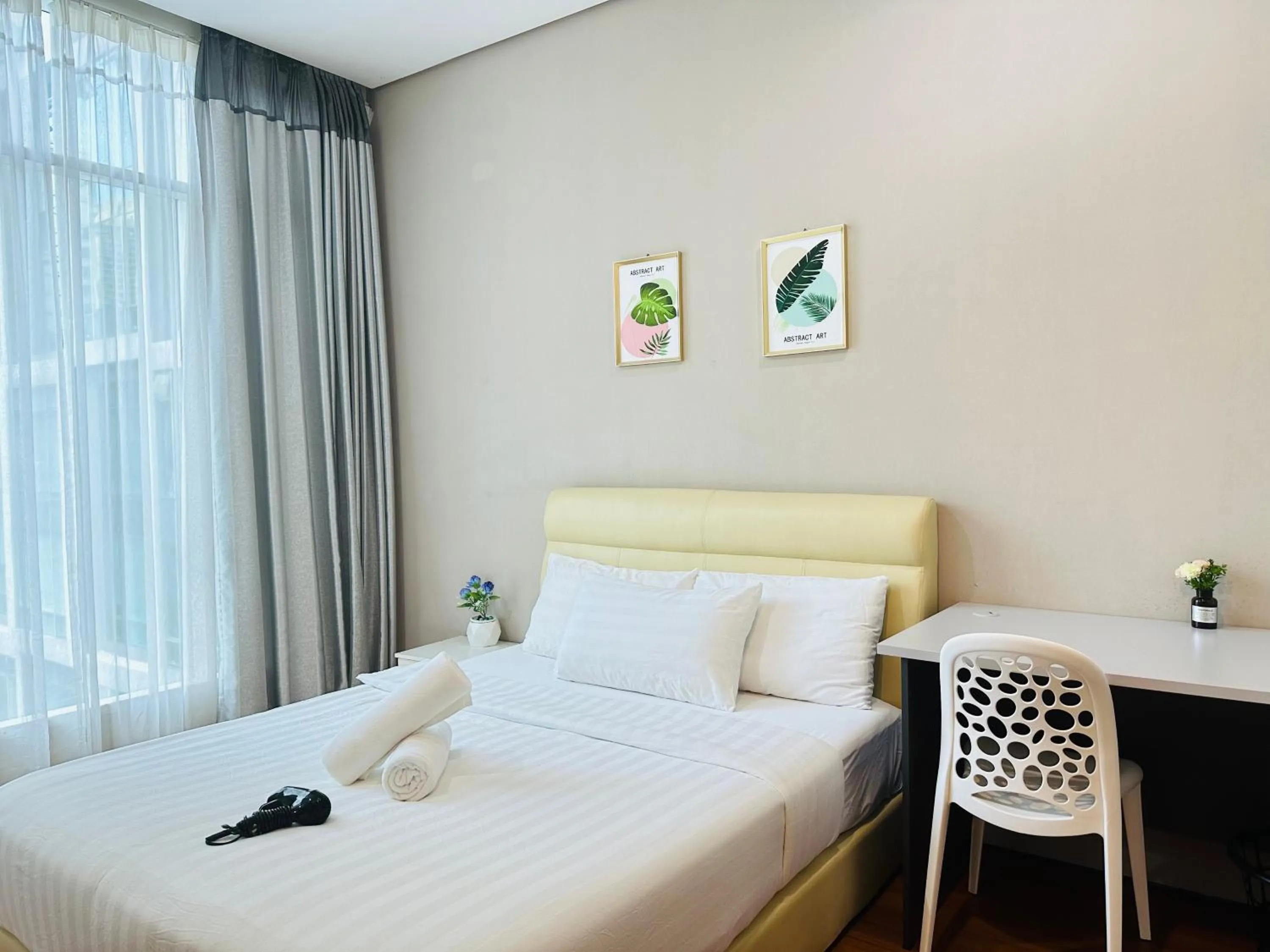 Bed in Soho Suites KLCC By Grand Suites KL