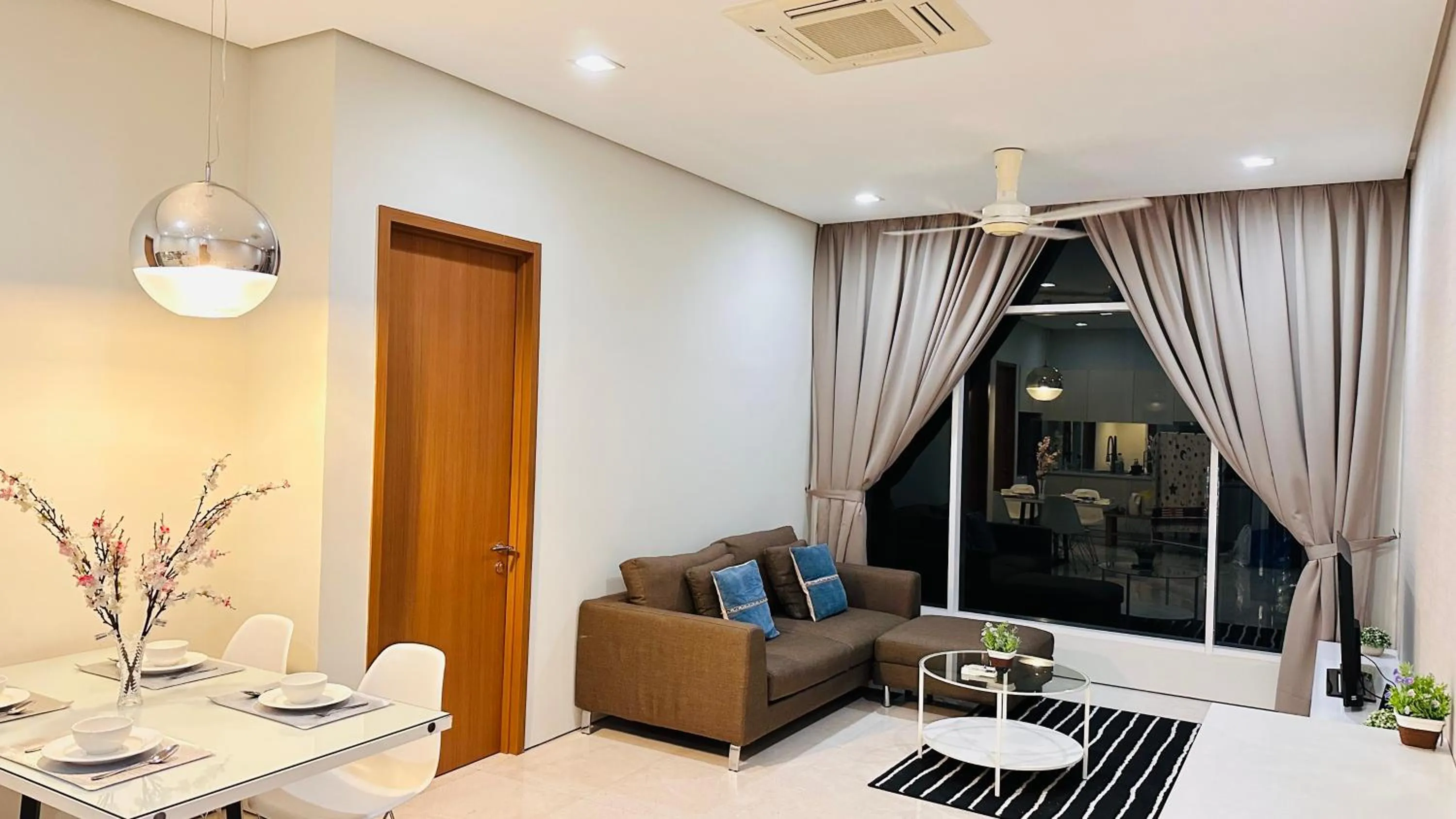 Living room in Soho Suites KLCC By Grand Suites KL