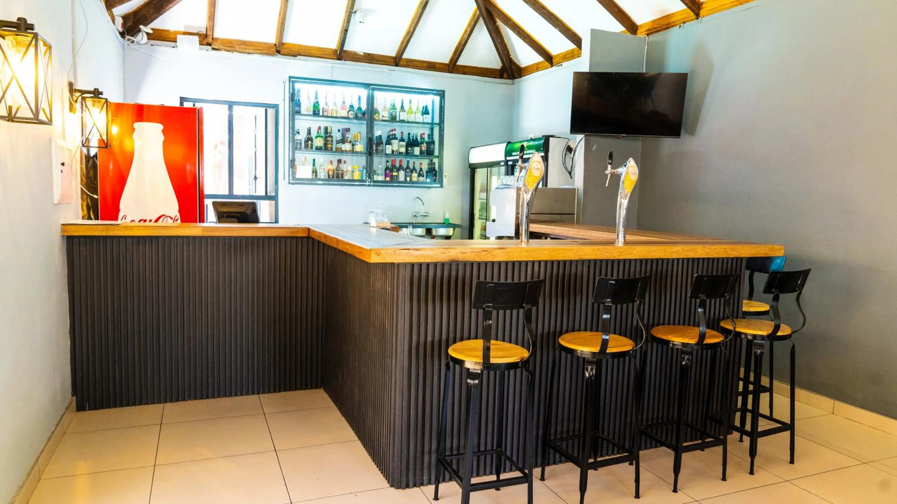 Lounge or bar in Windhoek Gardens Boutique Hotel