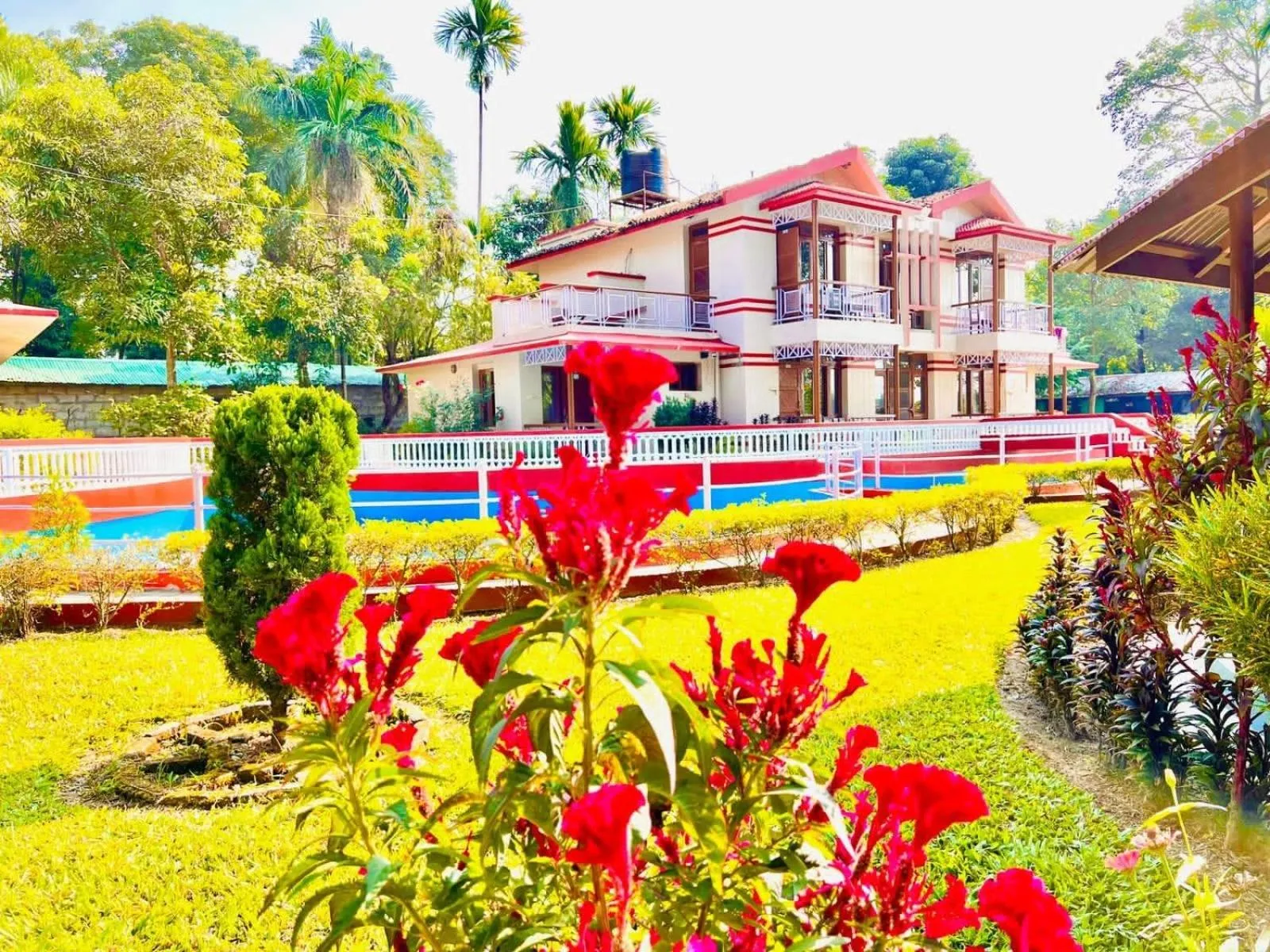 Property building in Hotel Hermitage