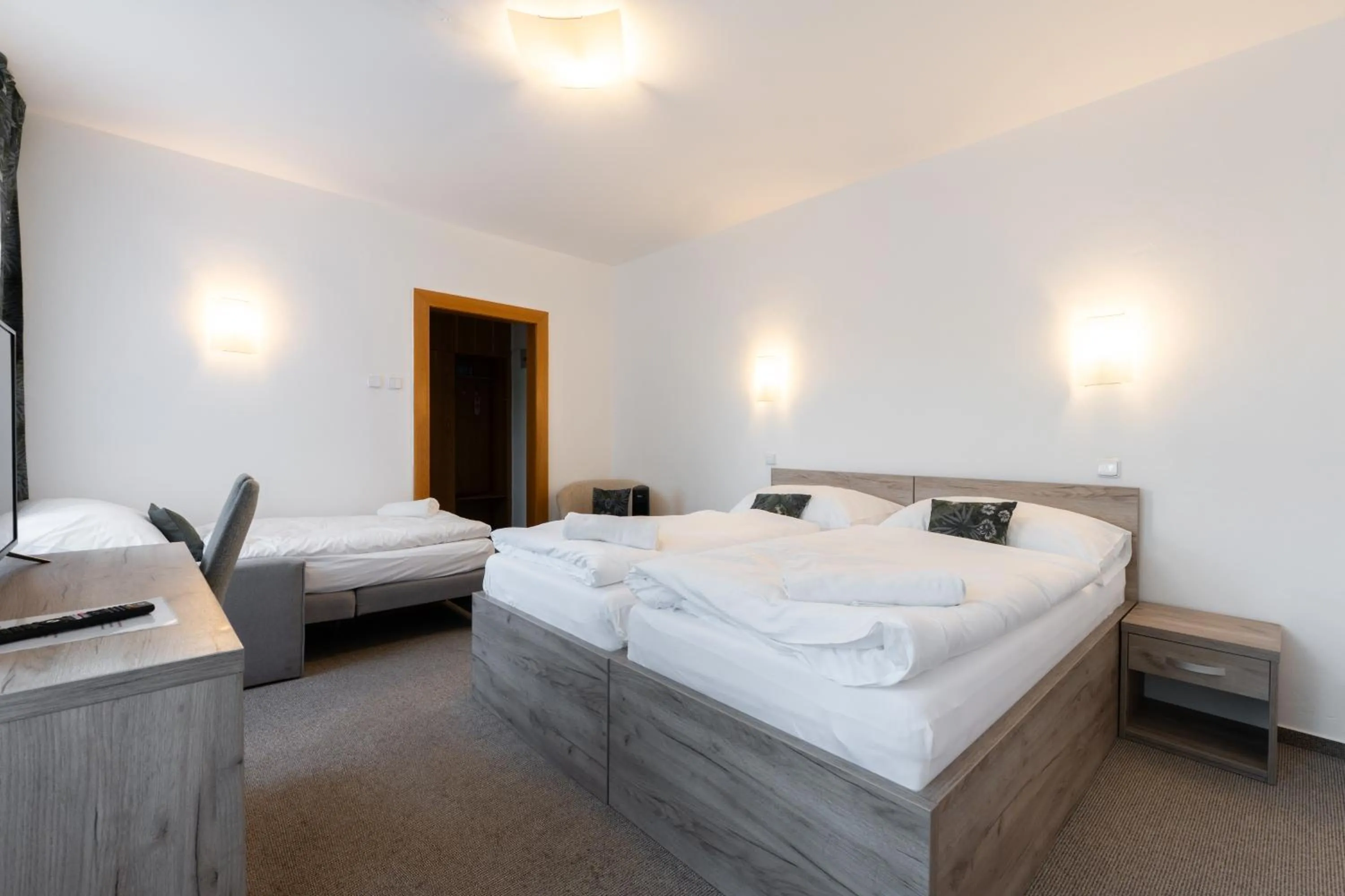 Bed in Hotel Širák