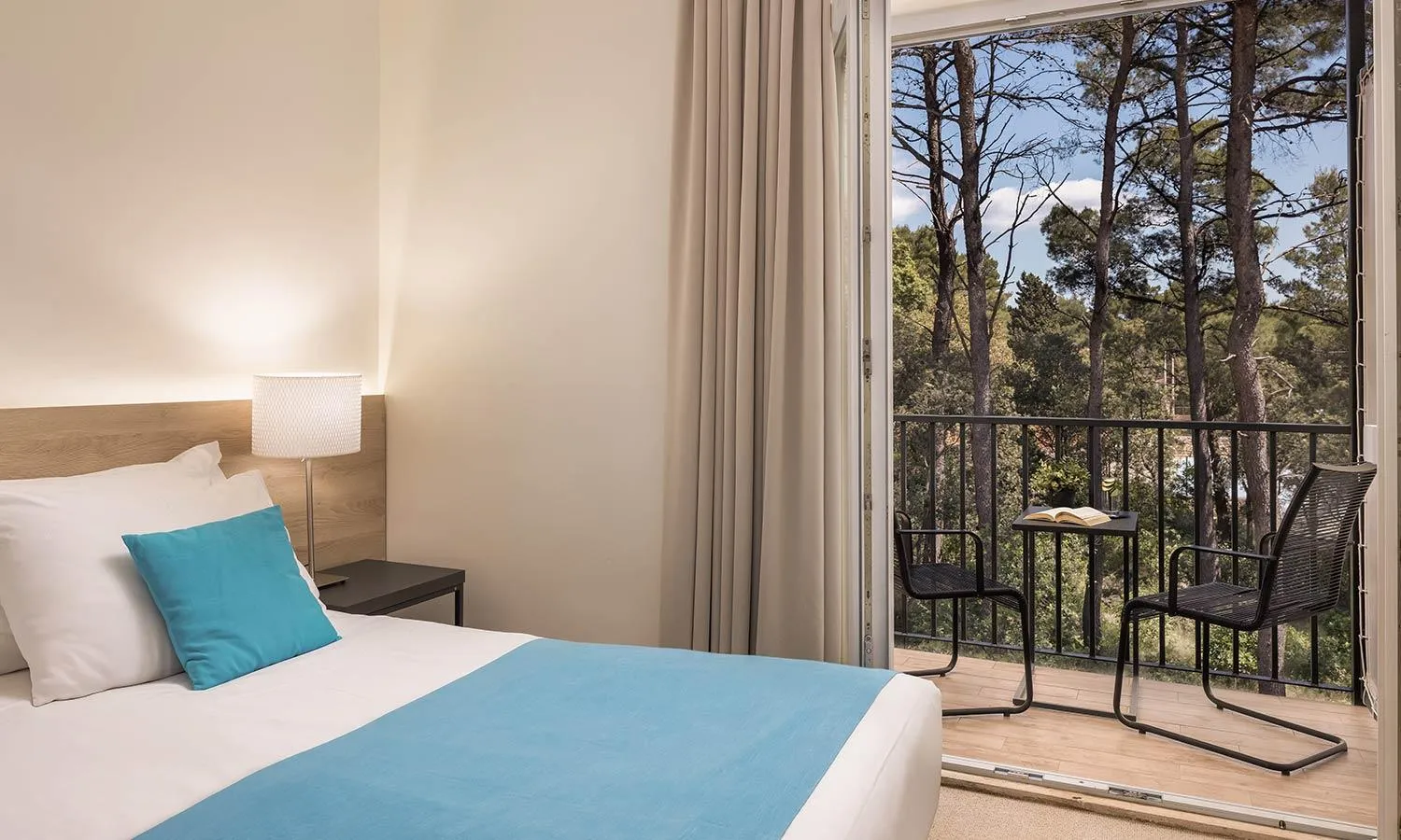 Bed in Aminess Younique Senses Resort