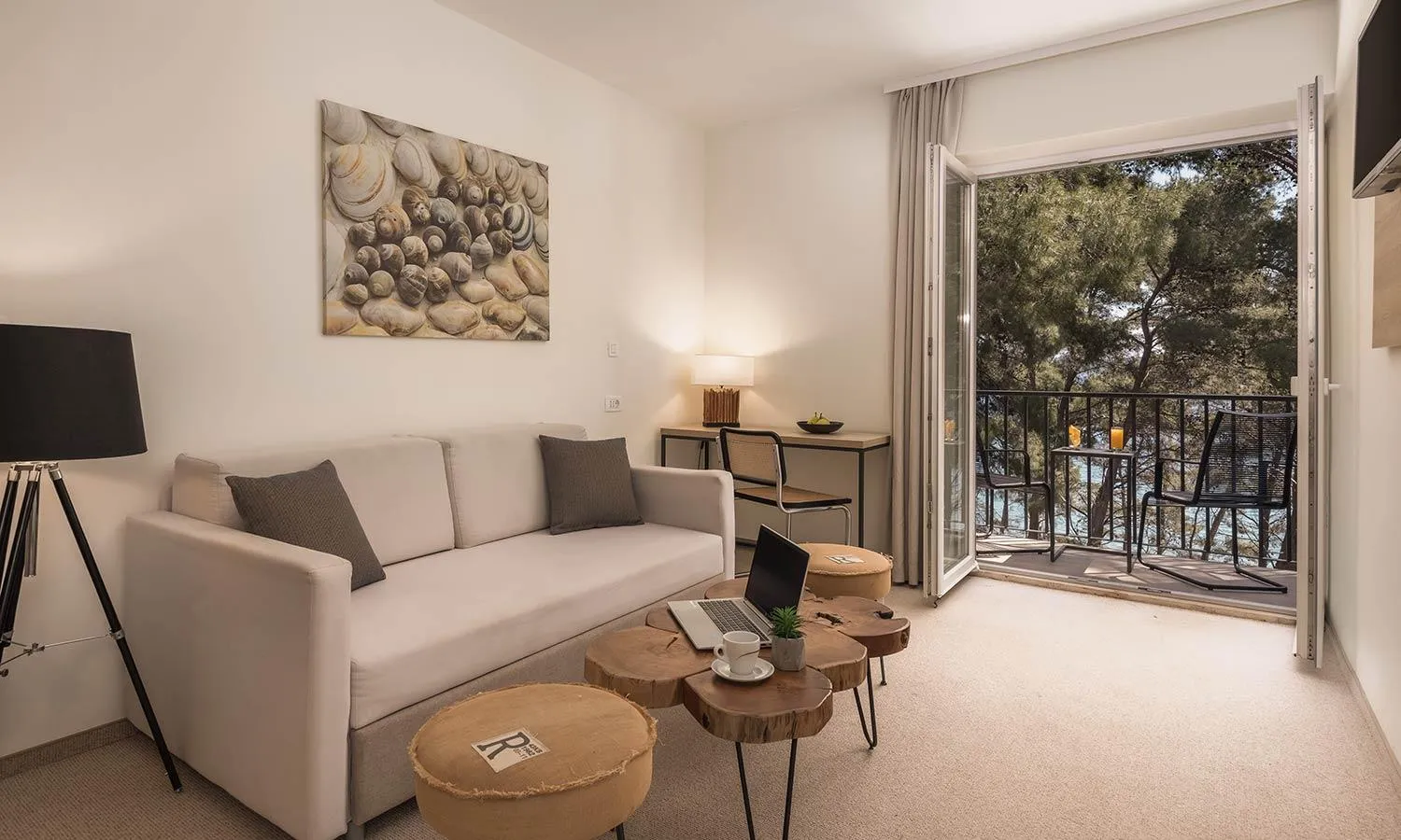 TV and multimedia in Aminess Younique Senses Resort