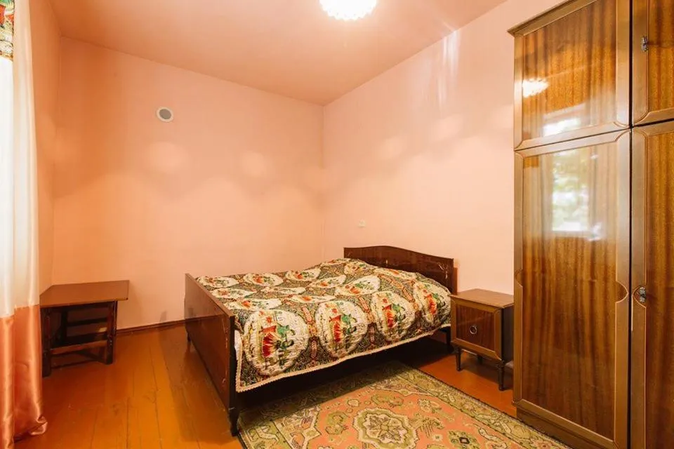 Double Room with Mountain View in B&B Ruzan