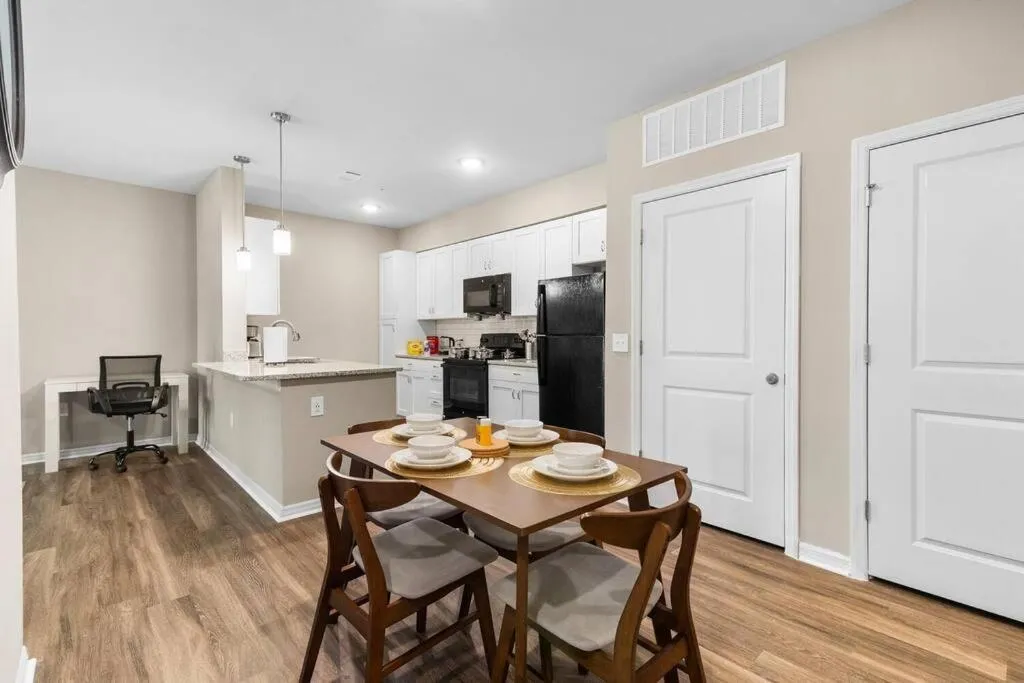 Luxury Living: 1BR Condo w/ Resort-Style Amenities