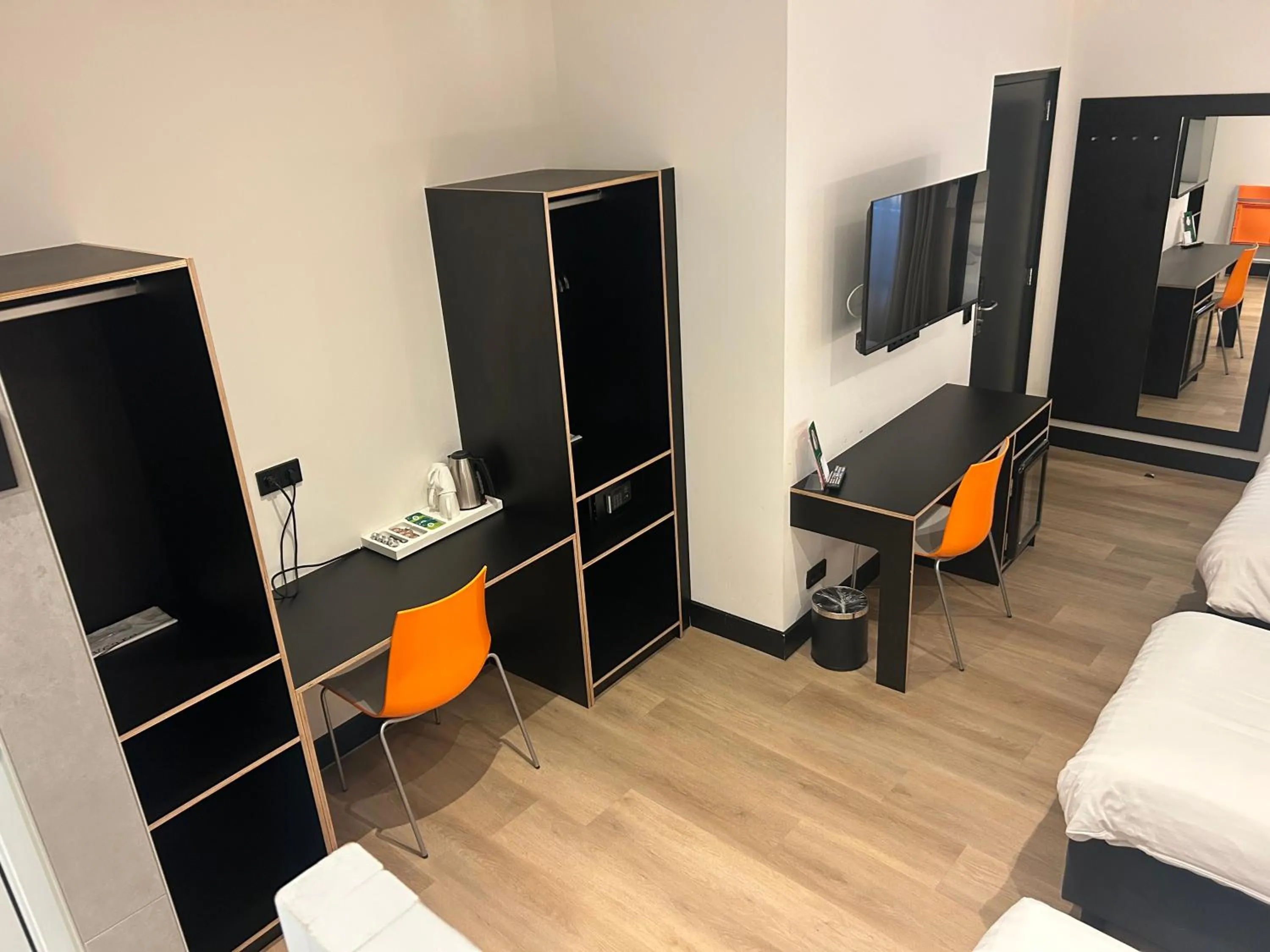 Bed in Multatuli Hotel