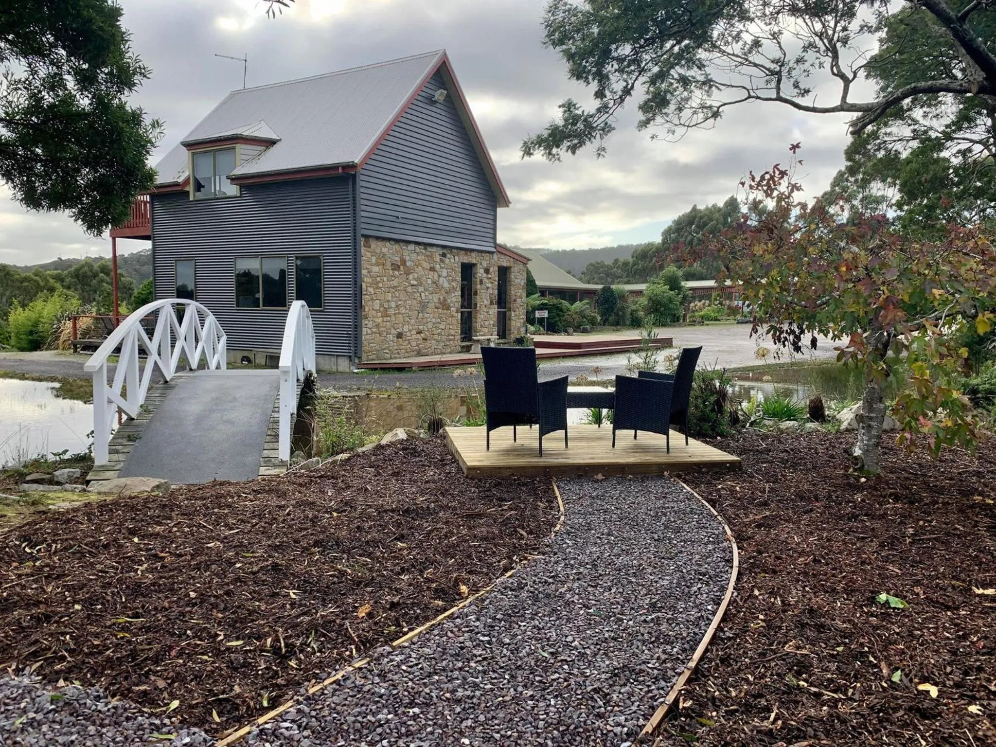 Property building in Gordon Gateway