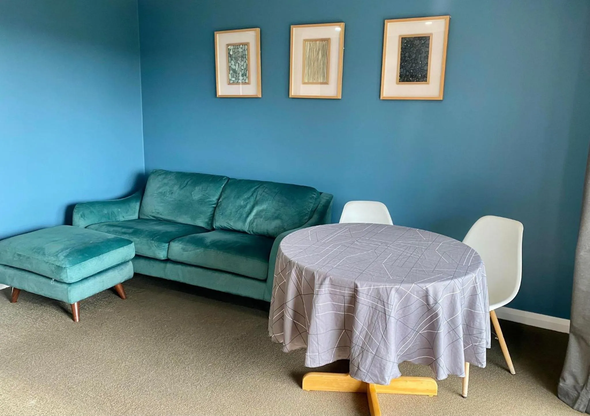 Living room in Gordon Gateway