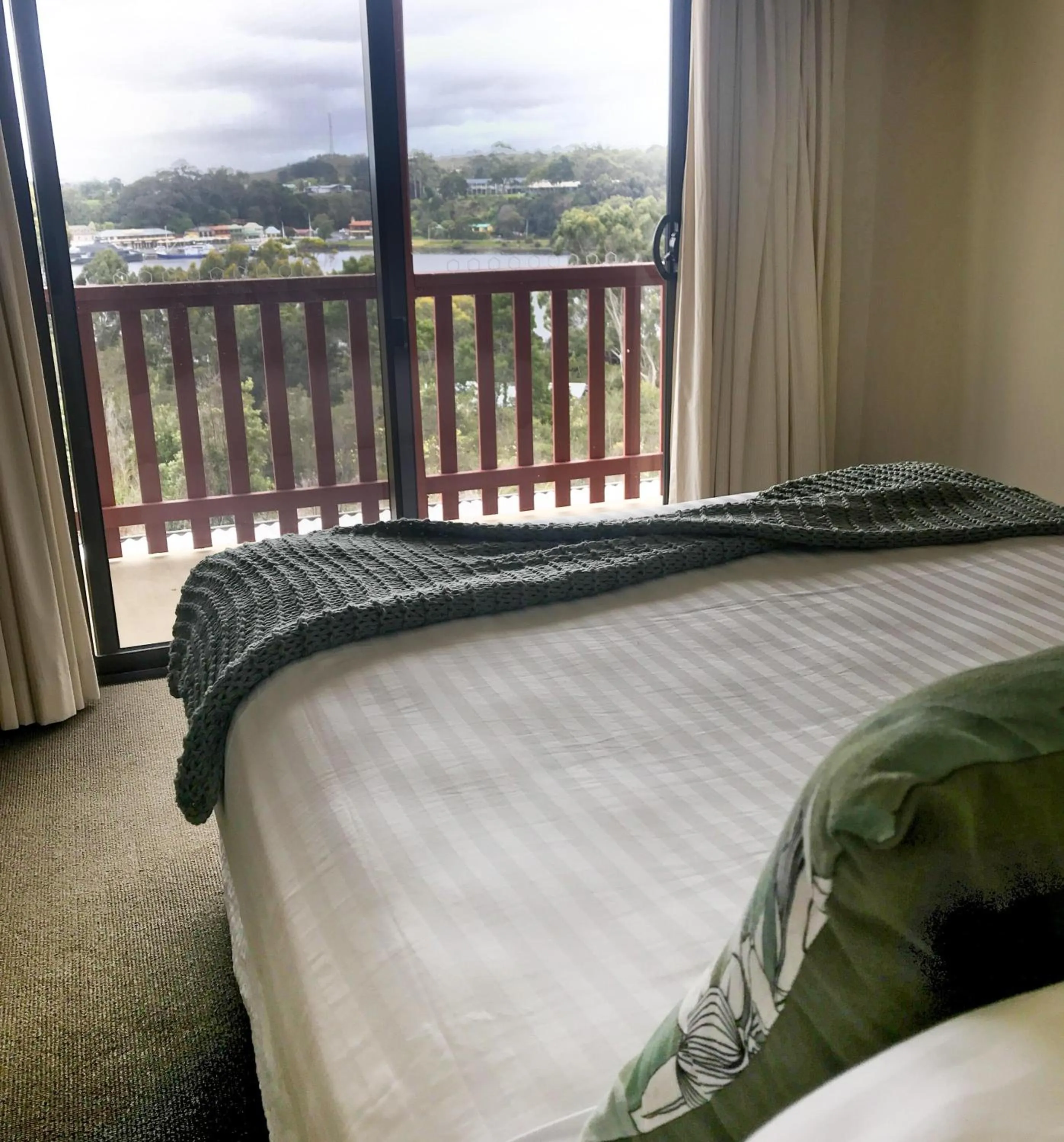 View (from property/room), Bed in Gordon Gateway