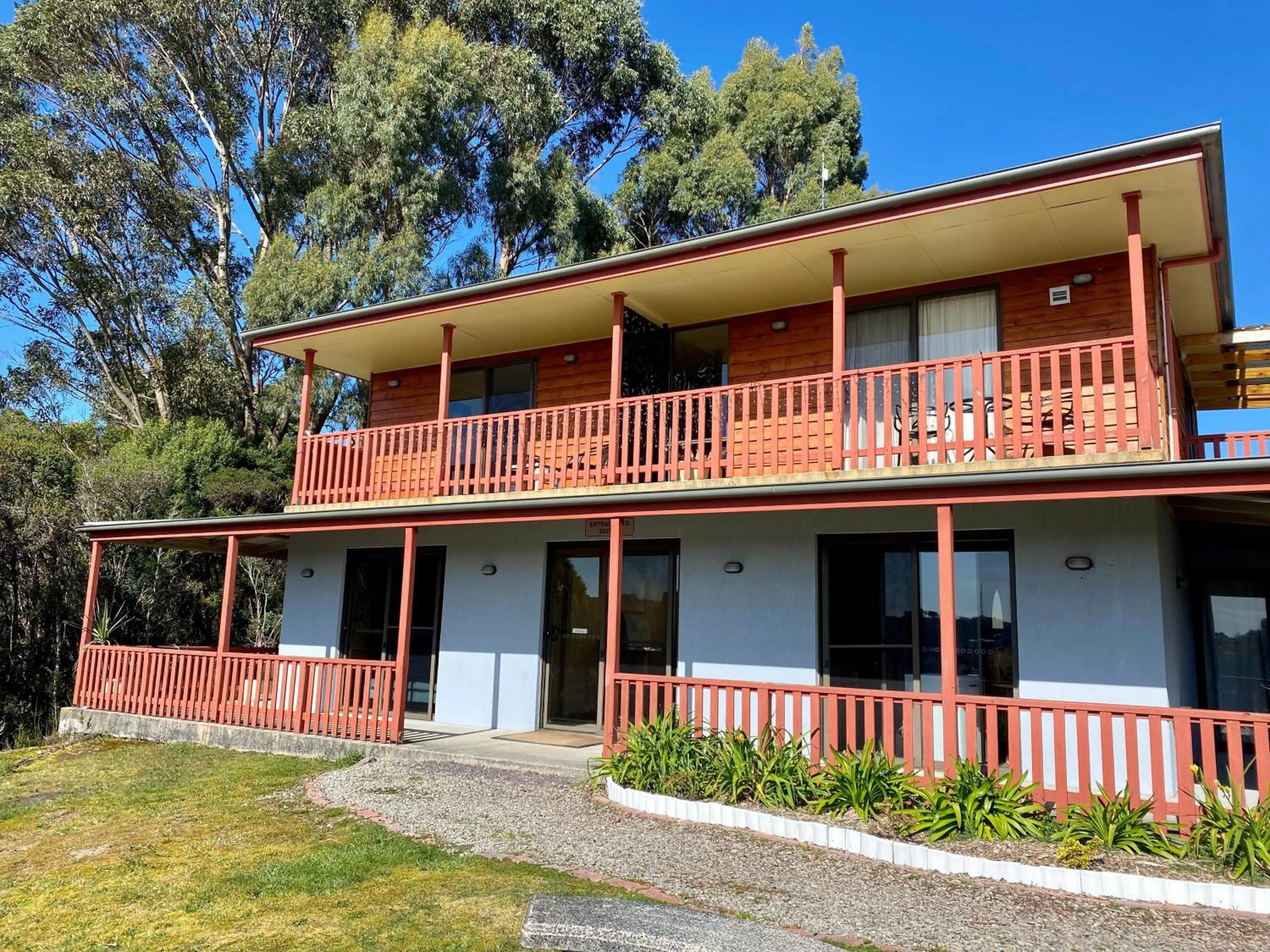 Property building in Gordon Gateway