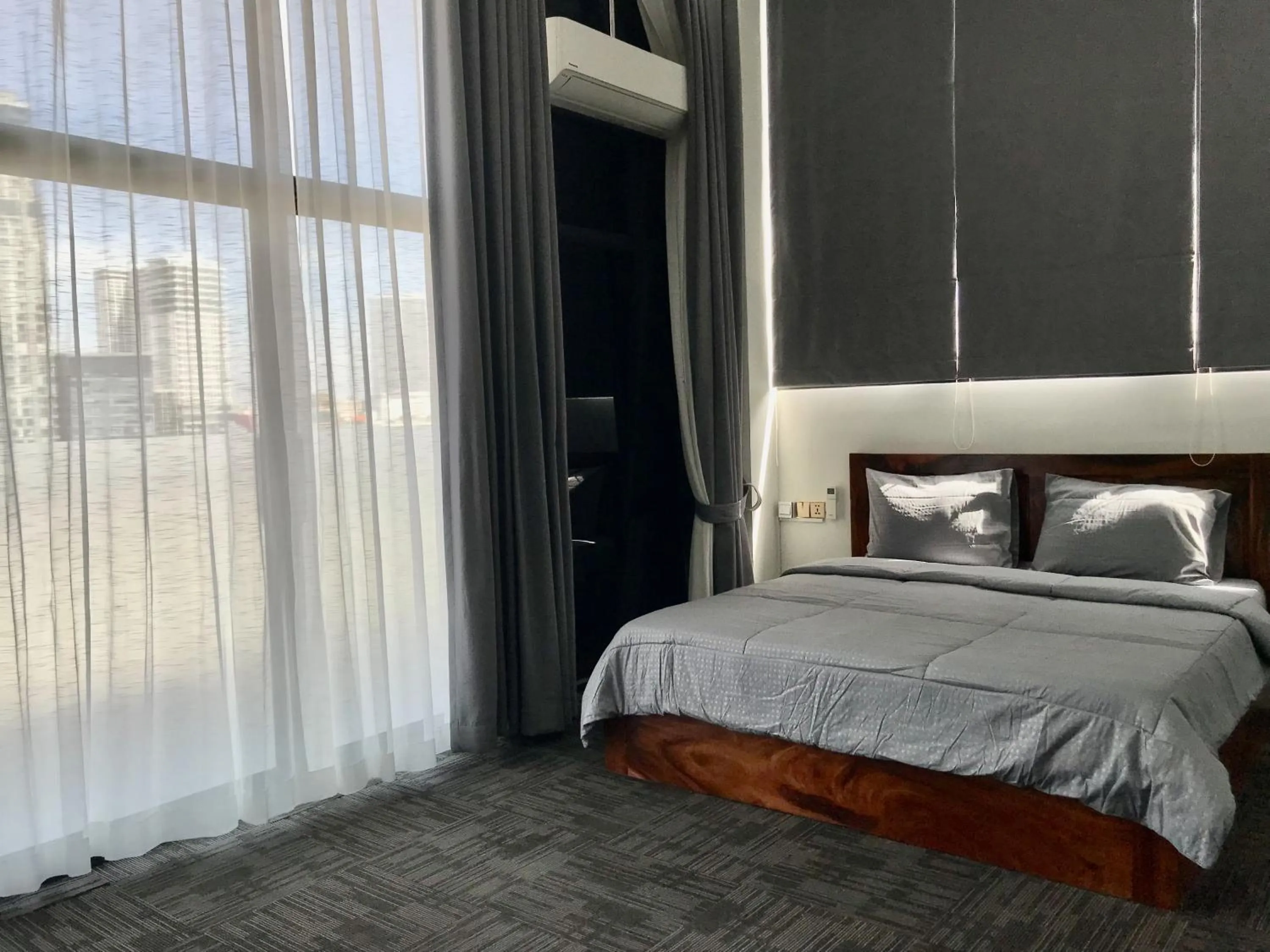 Bedroom, Bed in WH Chamkarmon Residence