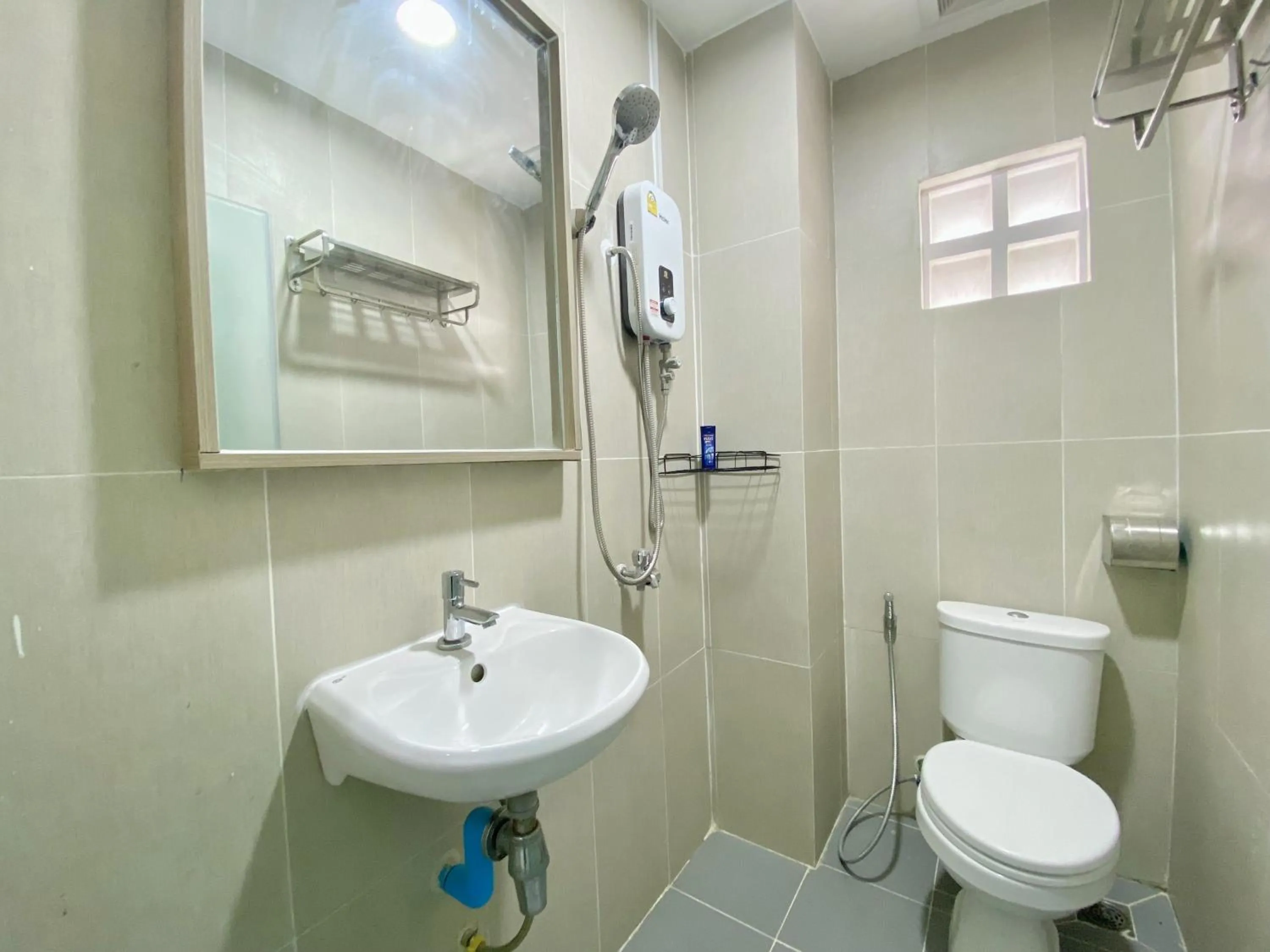 Bathroom in WH Chamkarmon Residence