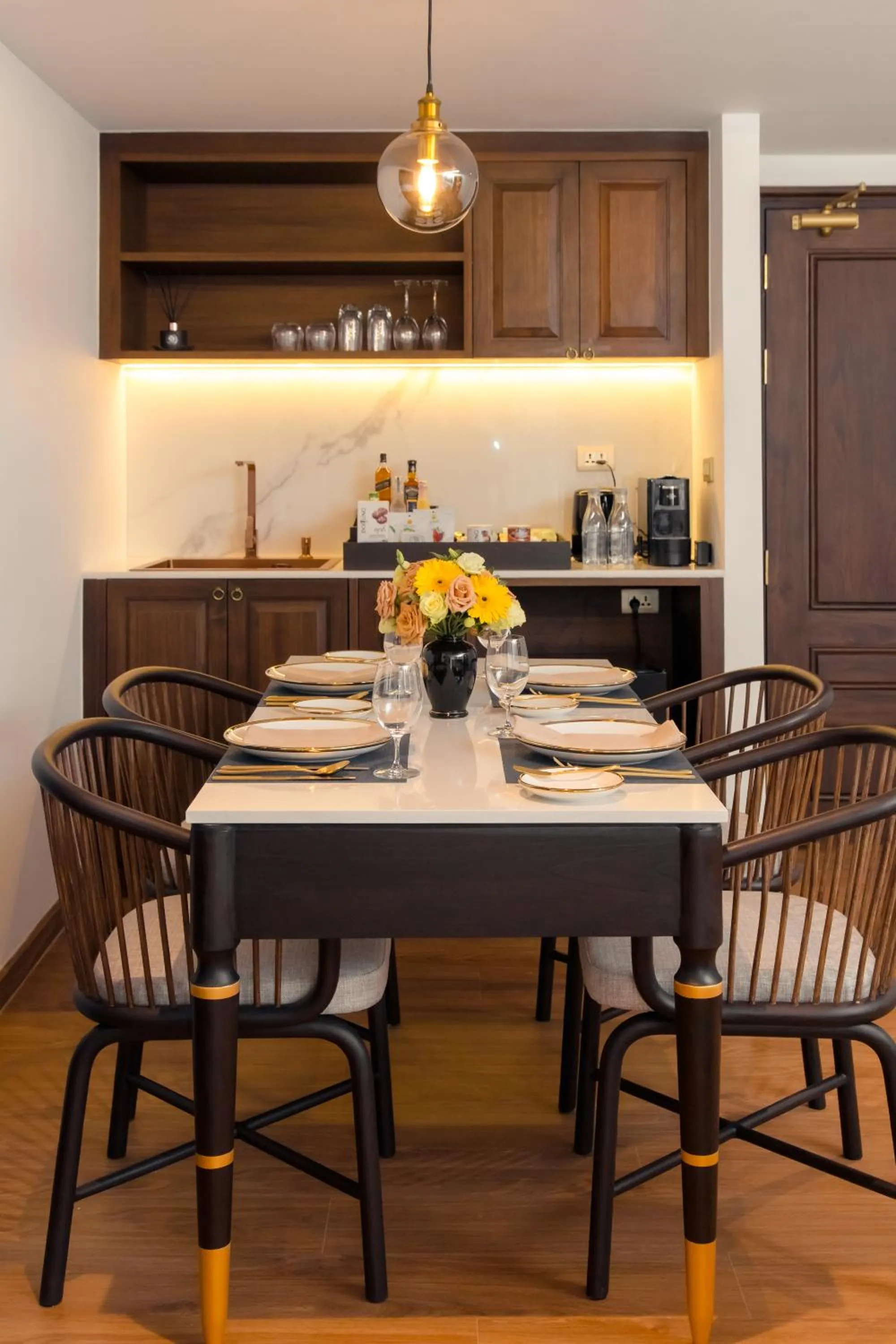 Kitchen or kitchenette in CHINO@NIMMAN Luxury Boutique Hotel