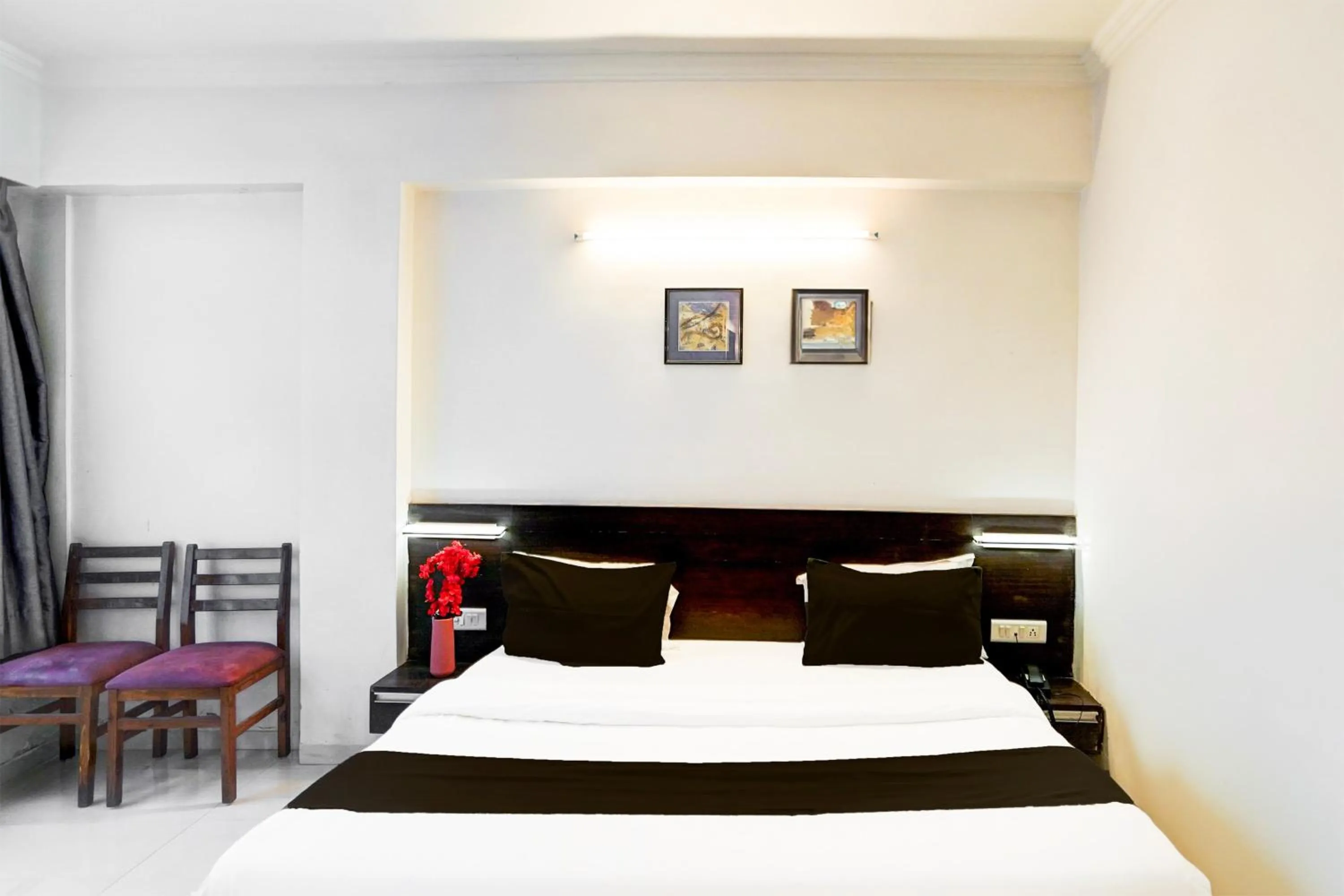 Bedroom, Bed in Super Collection O Maninagar Formerly Park Land