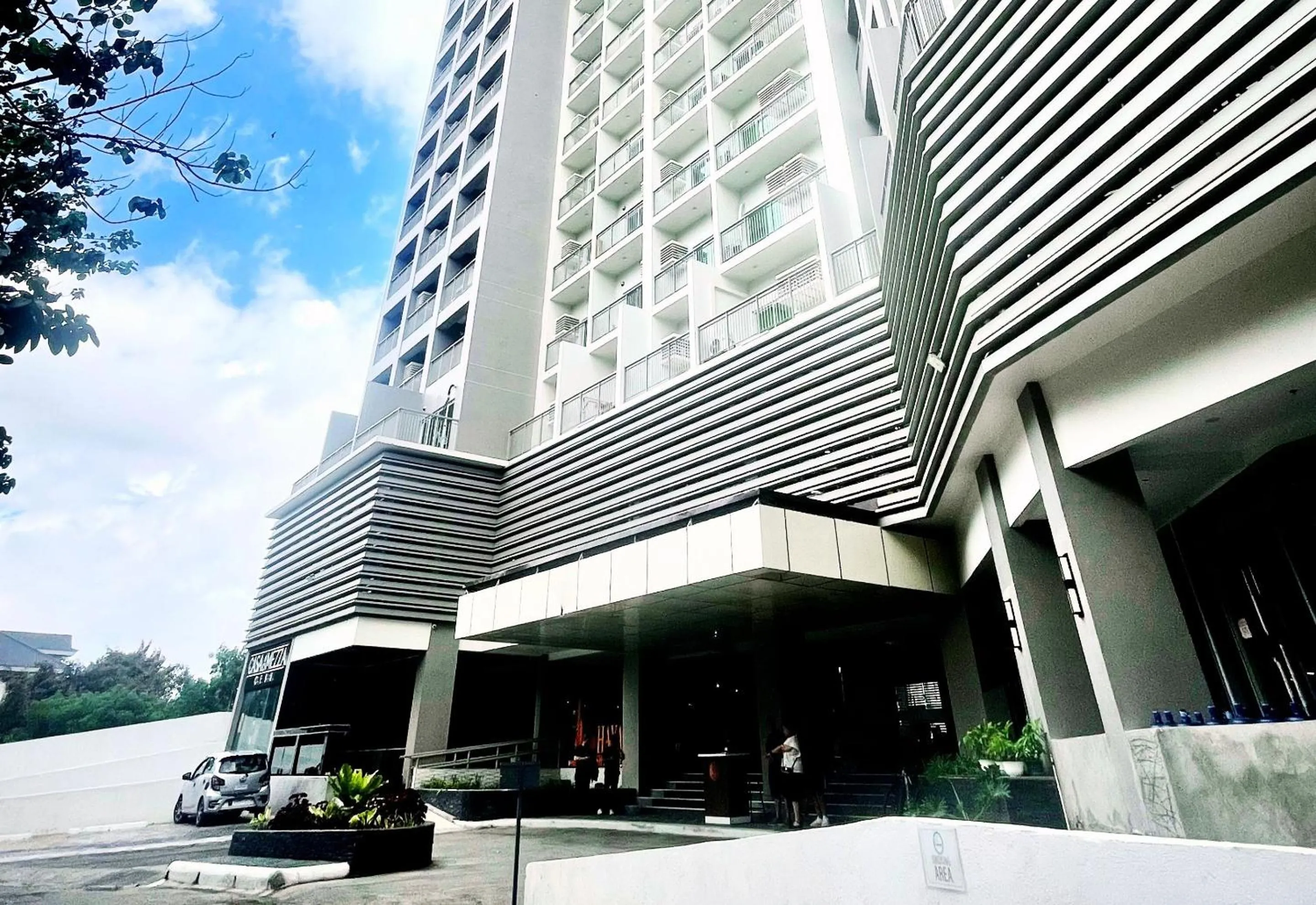 Property building in Hayat Sky Towers