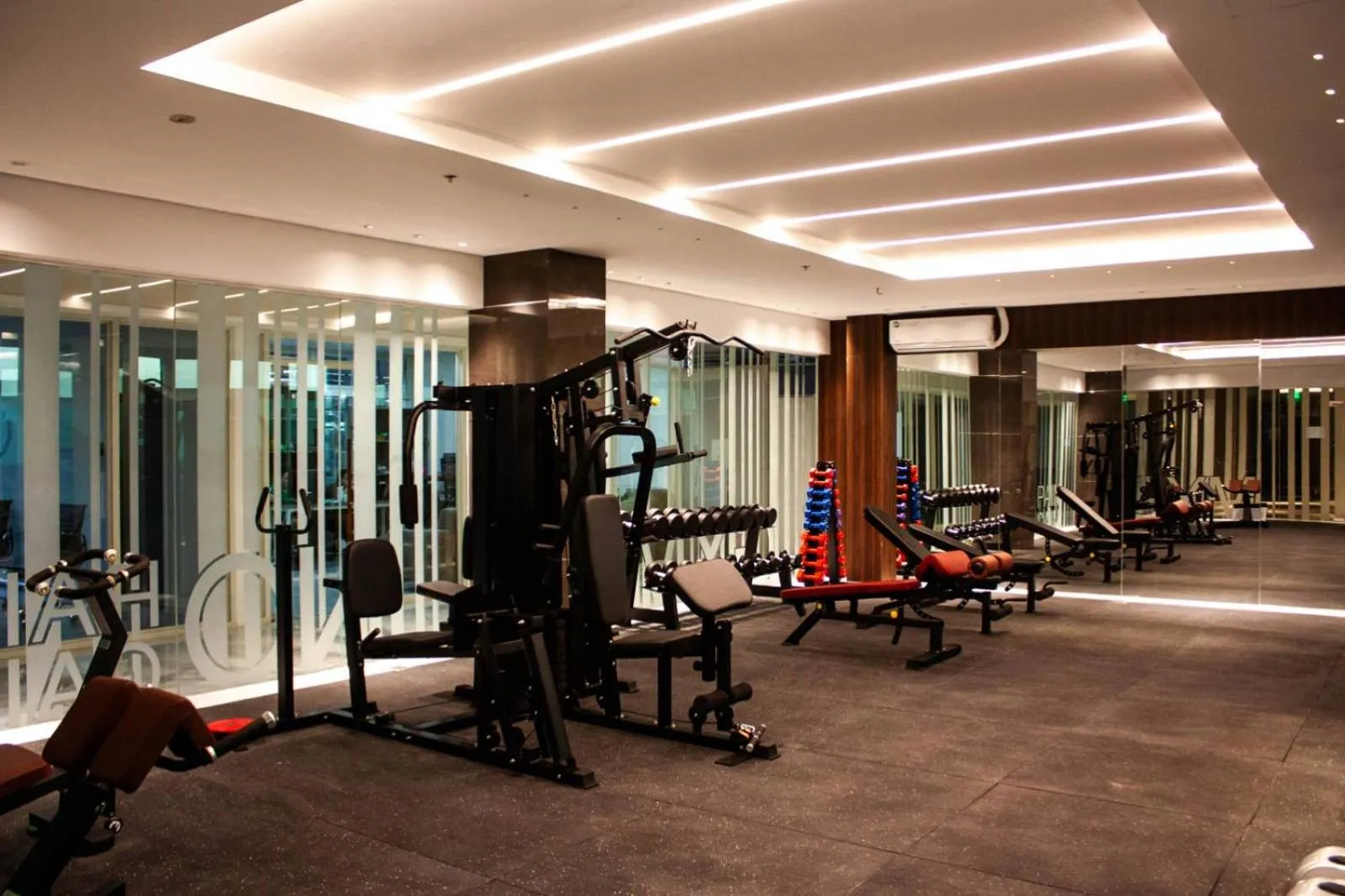 Fitness centre/facilities in Hayat Sky Towers