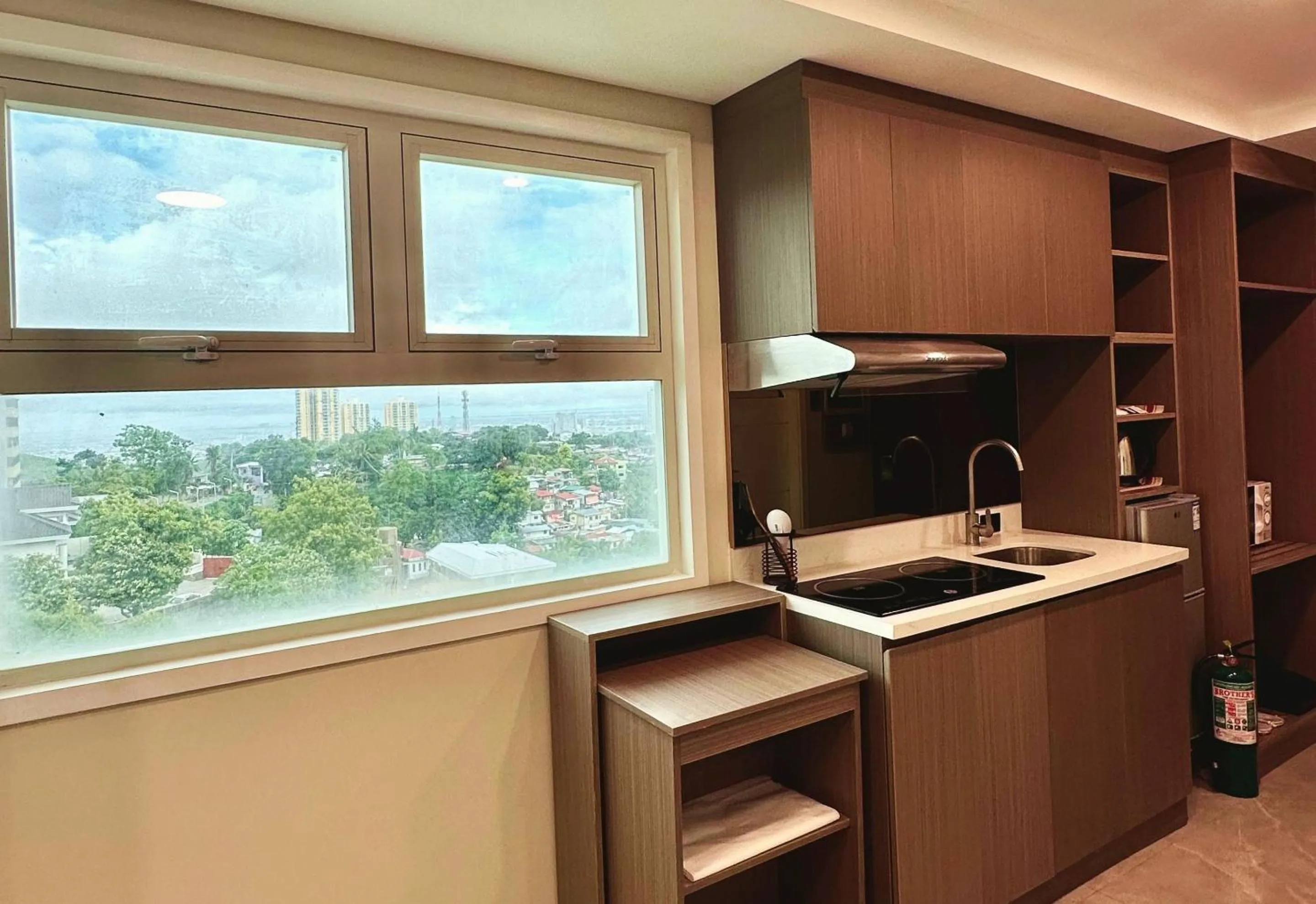 Kitchen or kitchenette in Hayat Sky Towers