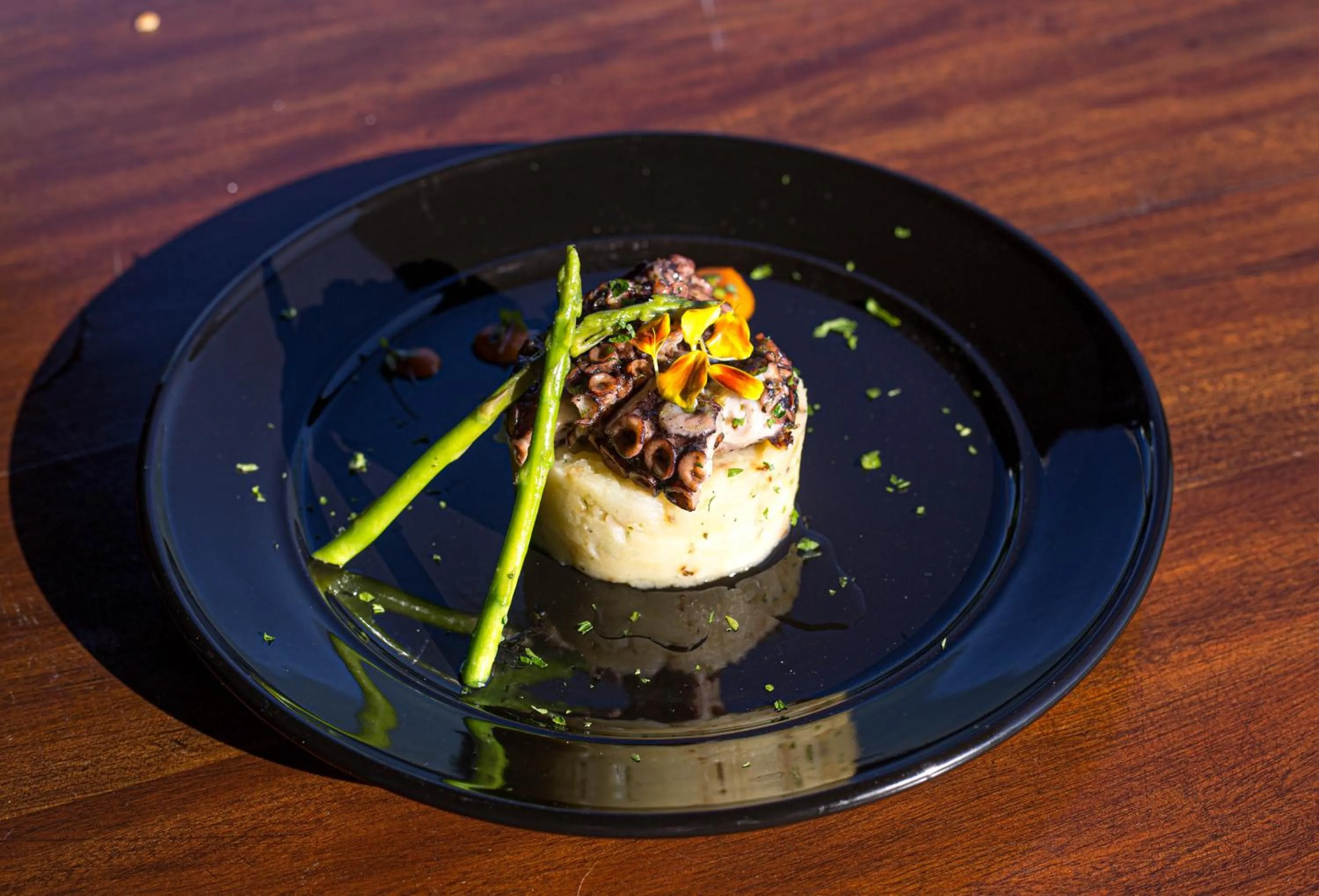 Food and drinks in Hayat Sky Towers