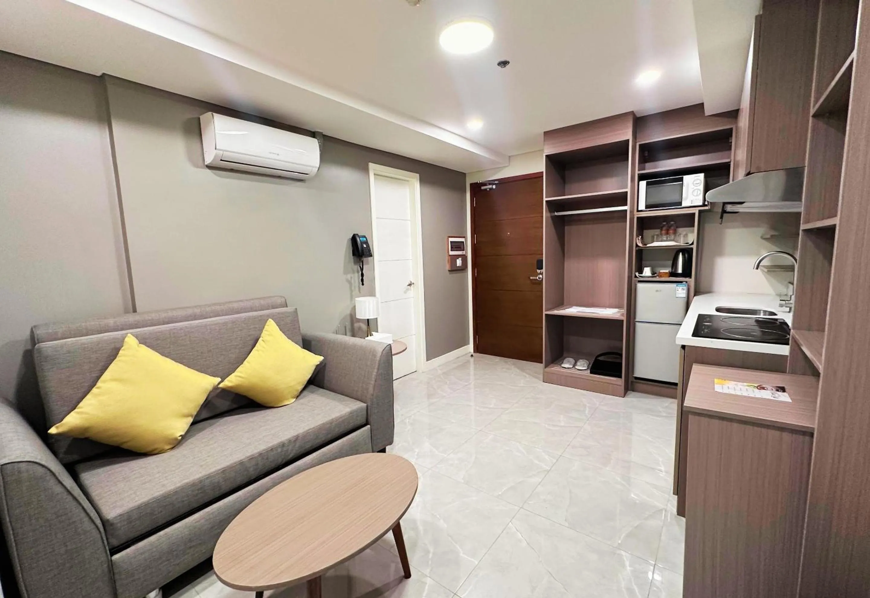 TV and multimedia in Hayat Sky Towers