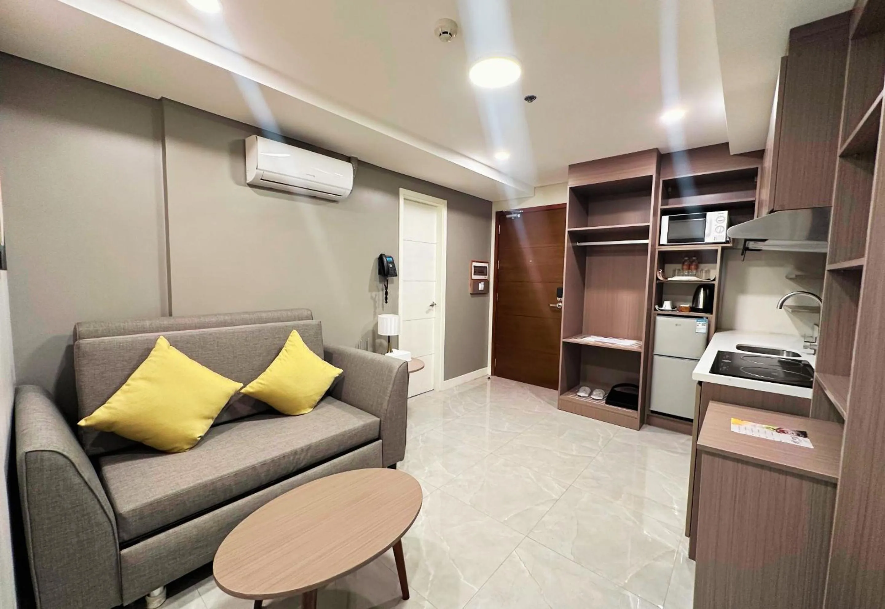 Kitchen or kitchenette in Hayat Sky Towers