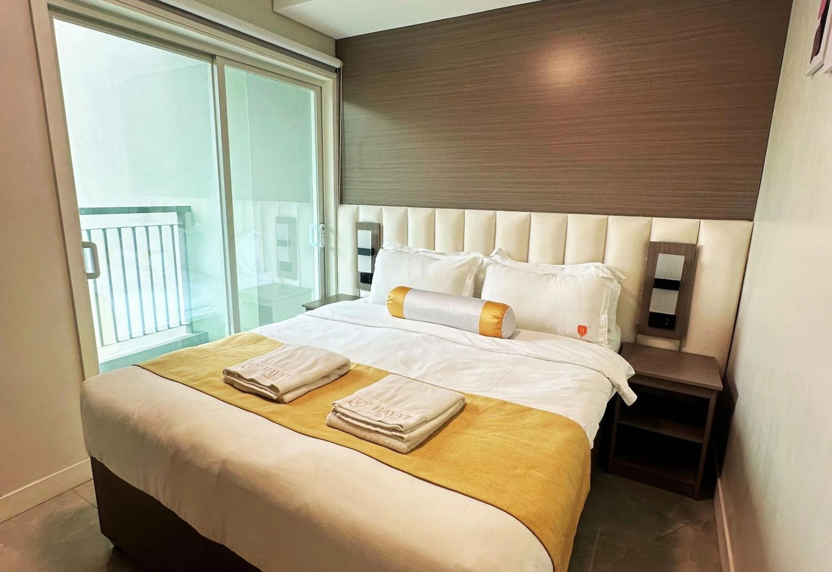 Bed in Hayat Sky Towers