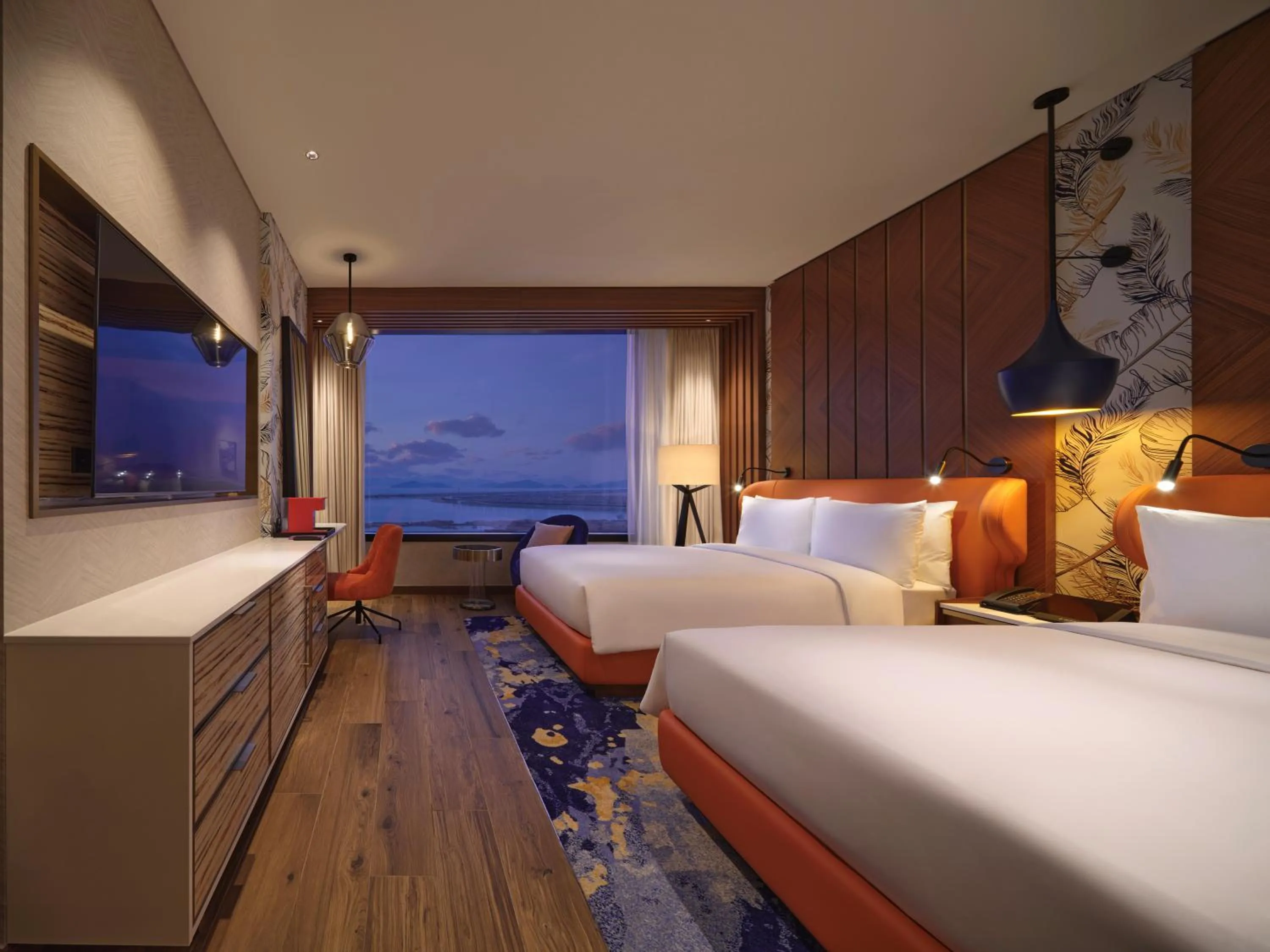 [Forest Tower] Lake Deluxe Double Queen with Wellness Club and Breakfast for 2 at Chef's Kitchen - 1st session in INSPIRE Entertainment Resort