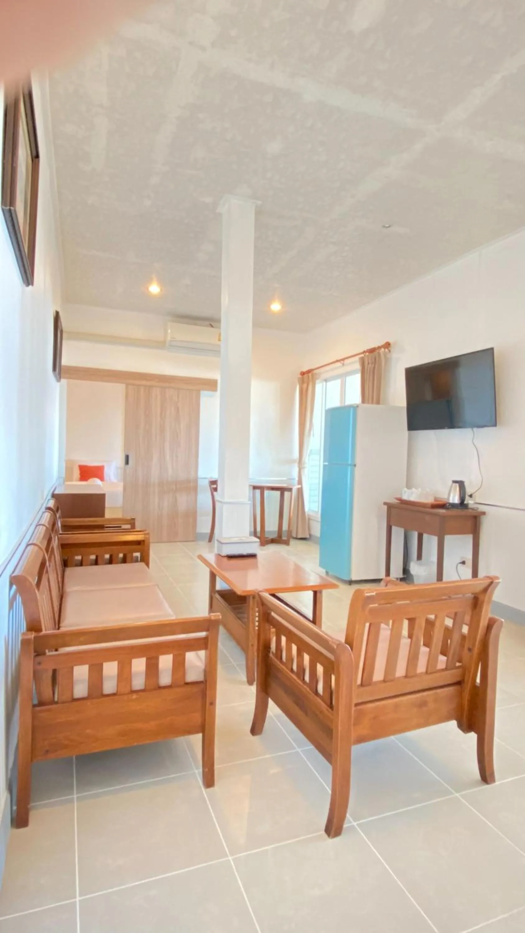 Living room, Bed in Laemsing Natural Beach Resort