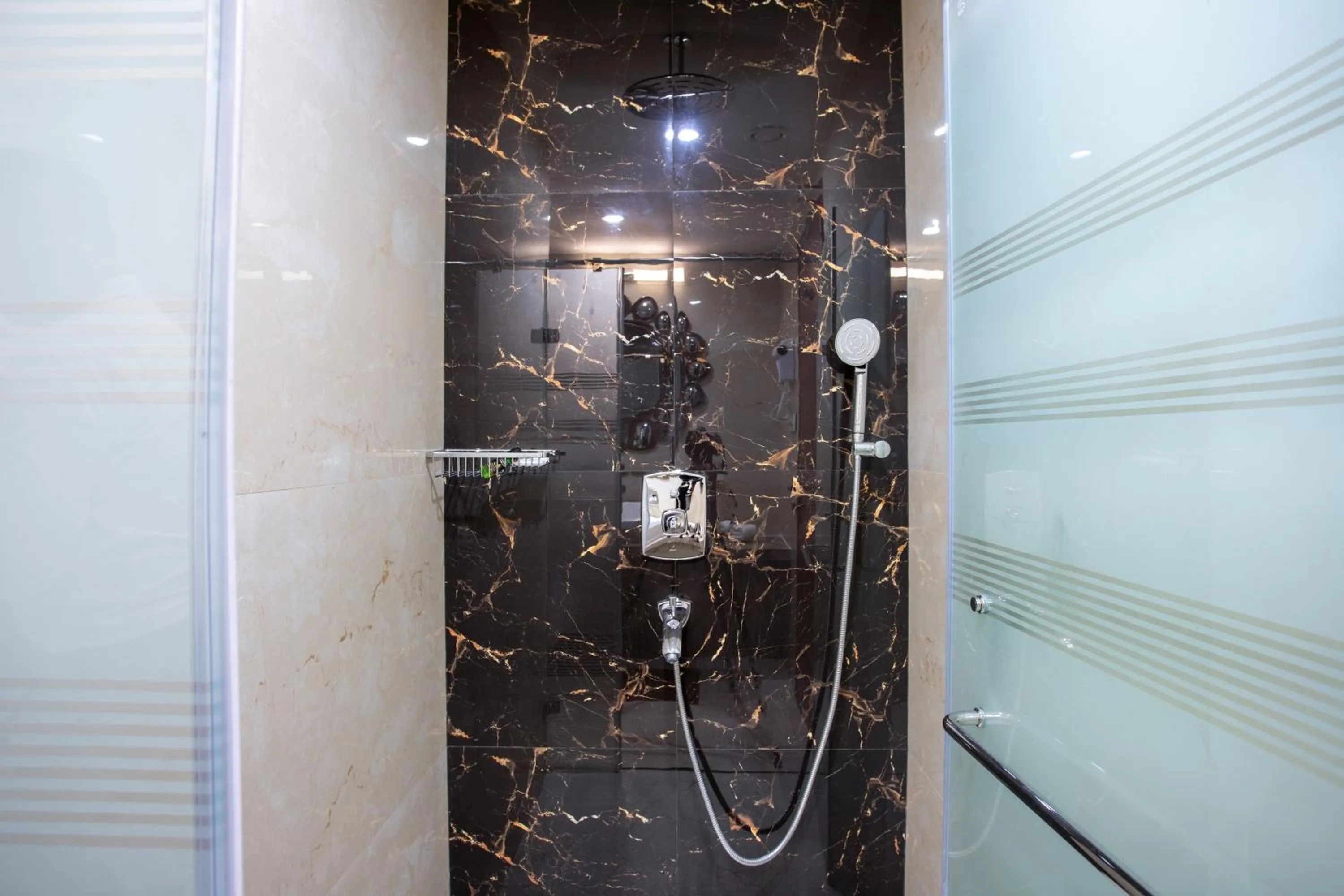 Shower in The Avenue Grand