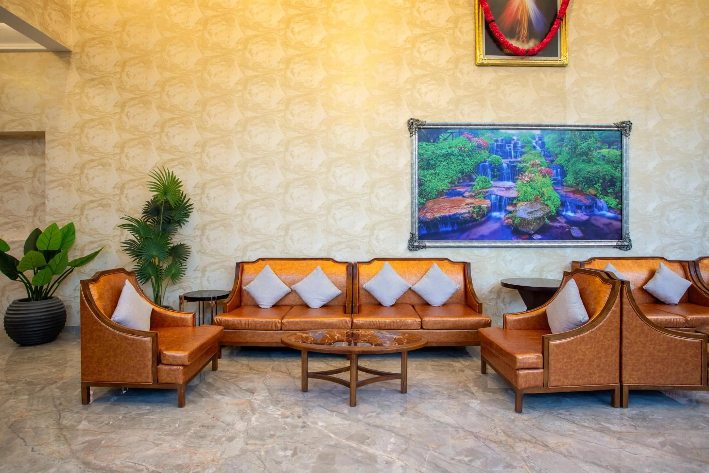 Lobby or reception in The Avenue Grand