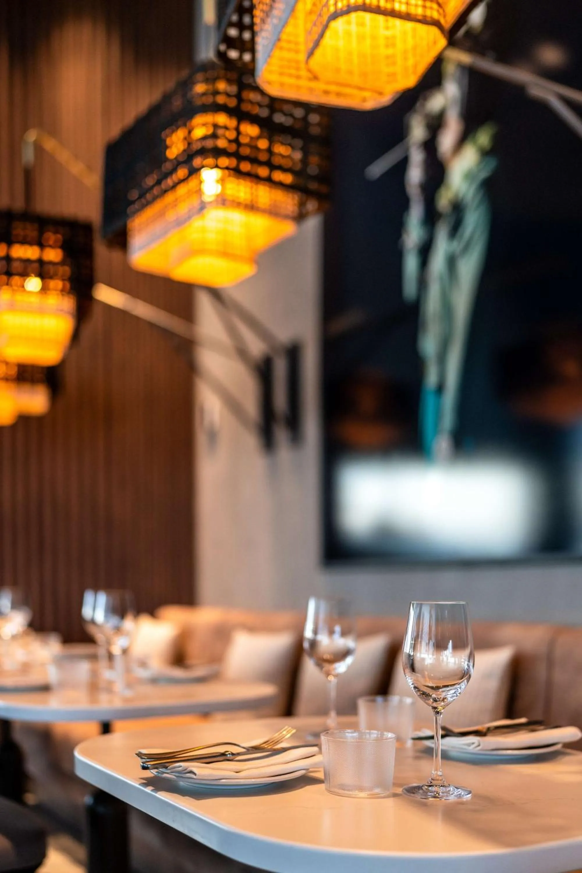 Restaurant/places to eat in Radisson Blu Hotel at Porsche Design Tower Stuttgart