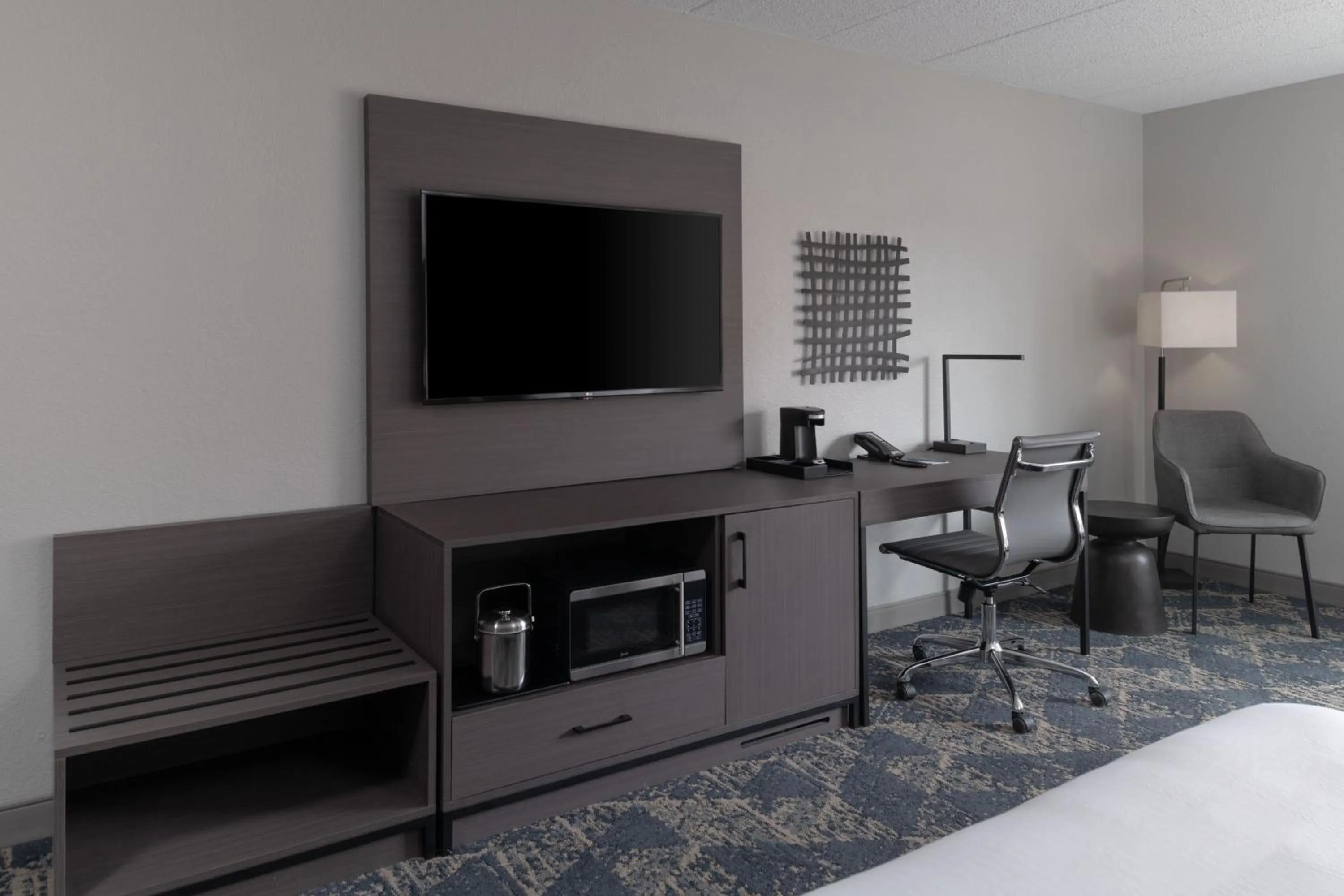 Photo of the whole room, Bed in Fairfield by Marriott Inn & Suites Framingham