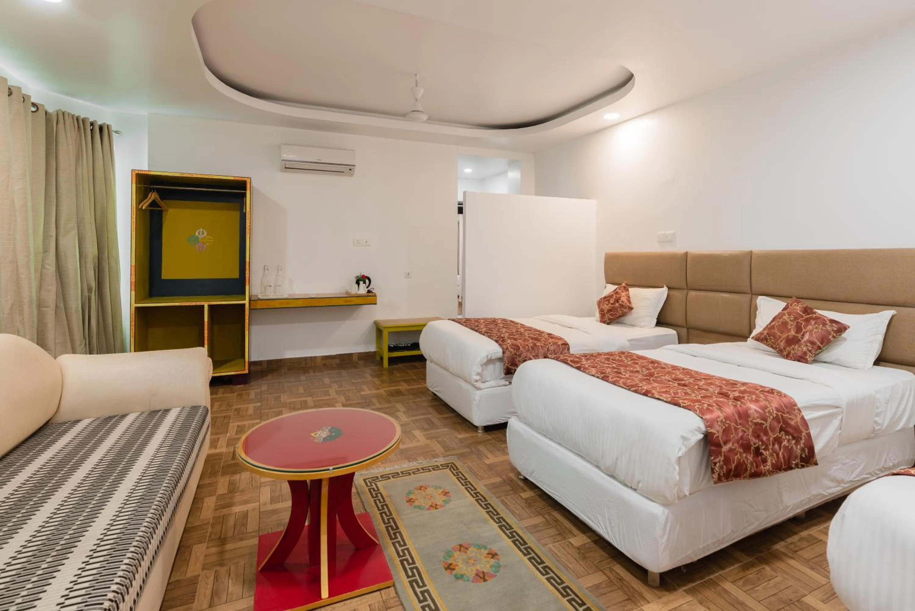 Bed in Hotel Ratnasambhava