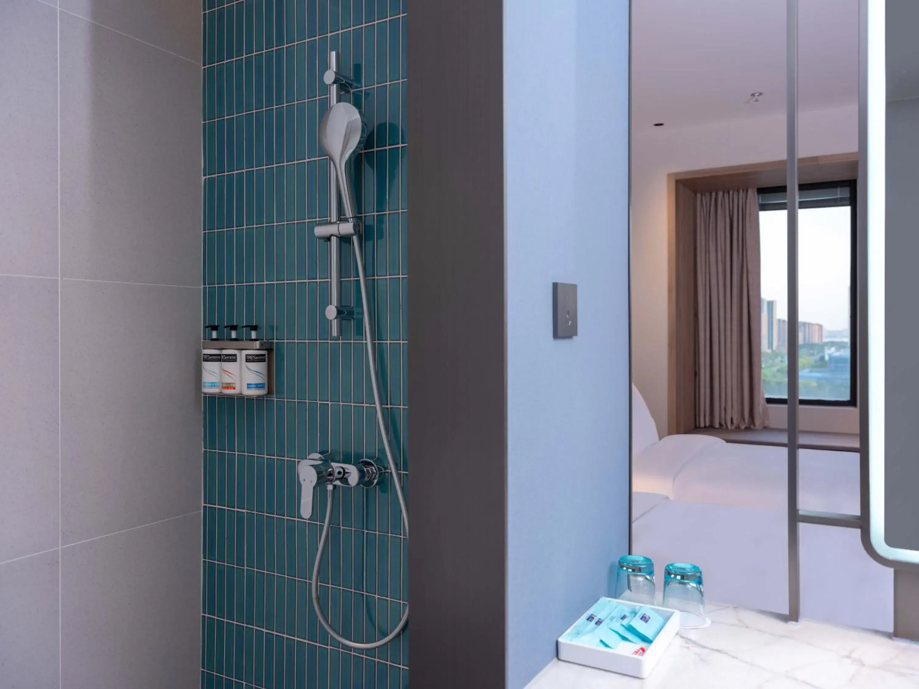 Standard Twin Room in Holiday Inn Express Suzhou Shihu University Town Standard Twin Room in Holiday Inn Express Suzhou Shihu University Town