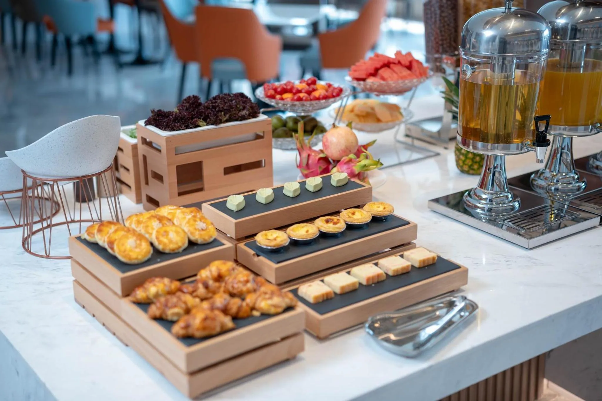 Restaurant/places to eat in Holiday Inn Express Suzhou Shihu University Town