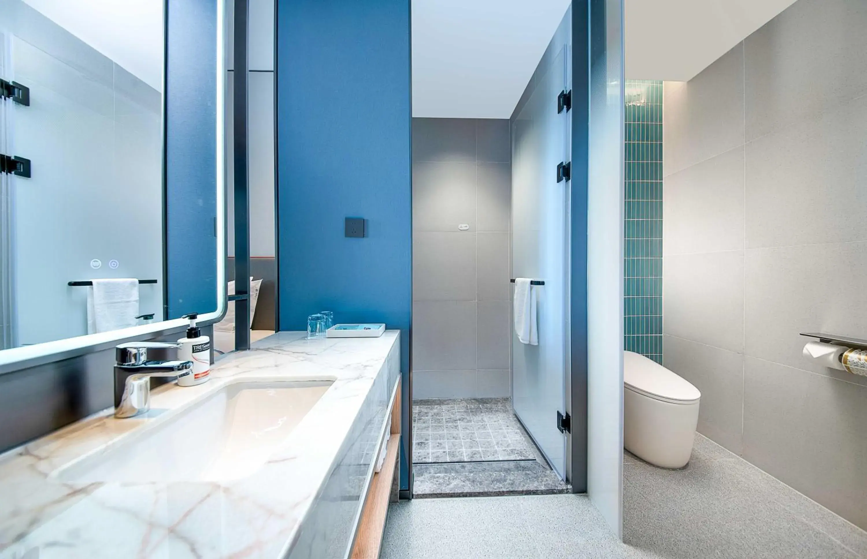 1 King and 1 Single Standard in Holiday Inn Express Suzhou Shihu University Town 1 King and 1 Single Standard in Holiday Inn Express Suzhou Shihu University Town