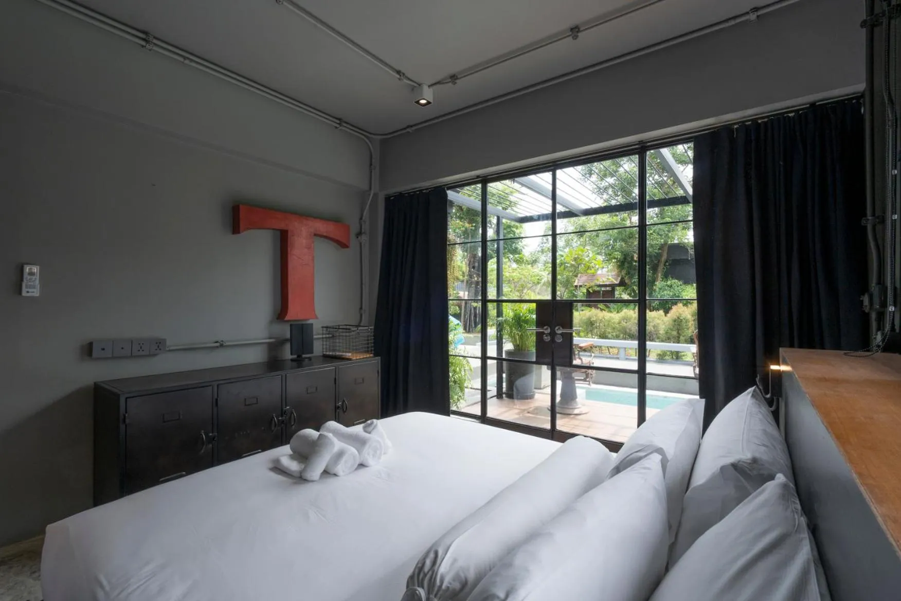 Bedroom in Phrip Phri Luxury Pool Villas