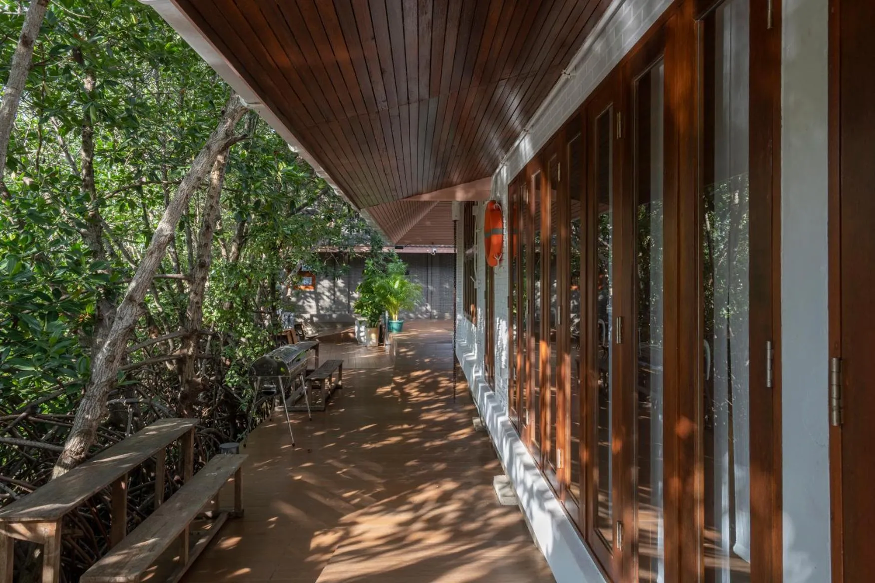 Garden in Phrip Phri Luxury Pool Villas