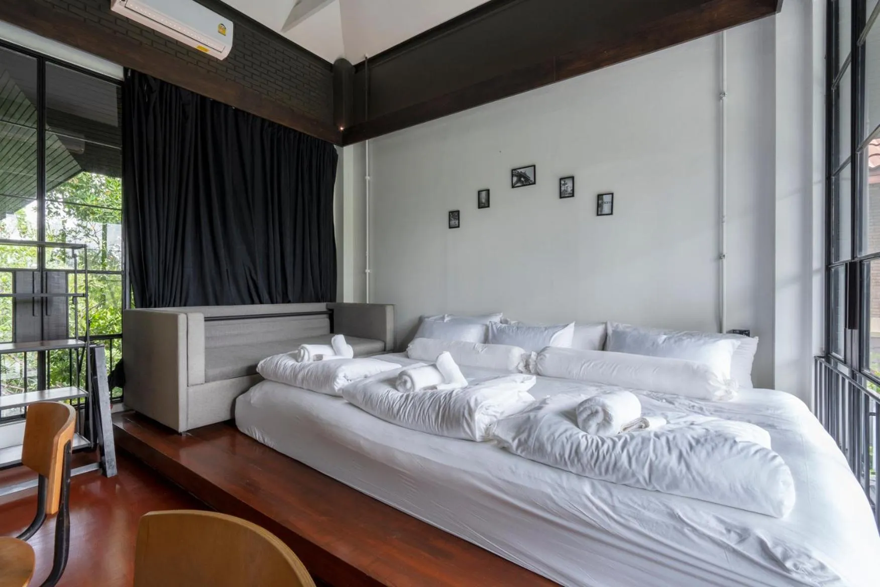 Bedroom in Phrip Phri Luxury Pool Villas