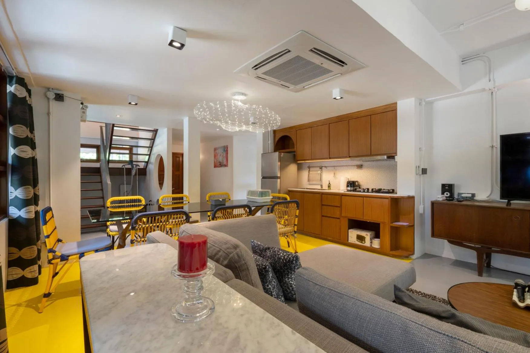 Living room in Phrip Phri Luxury Pool Villas