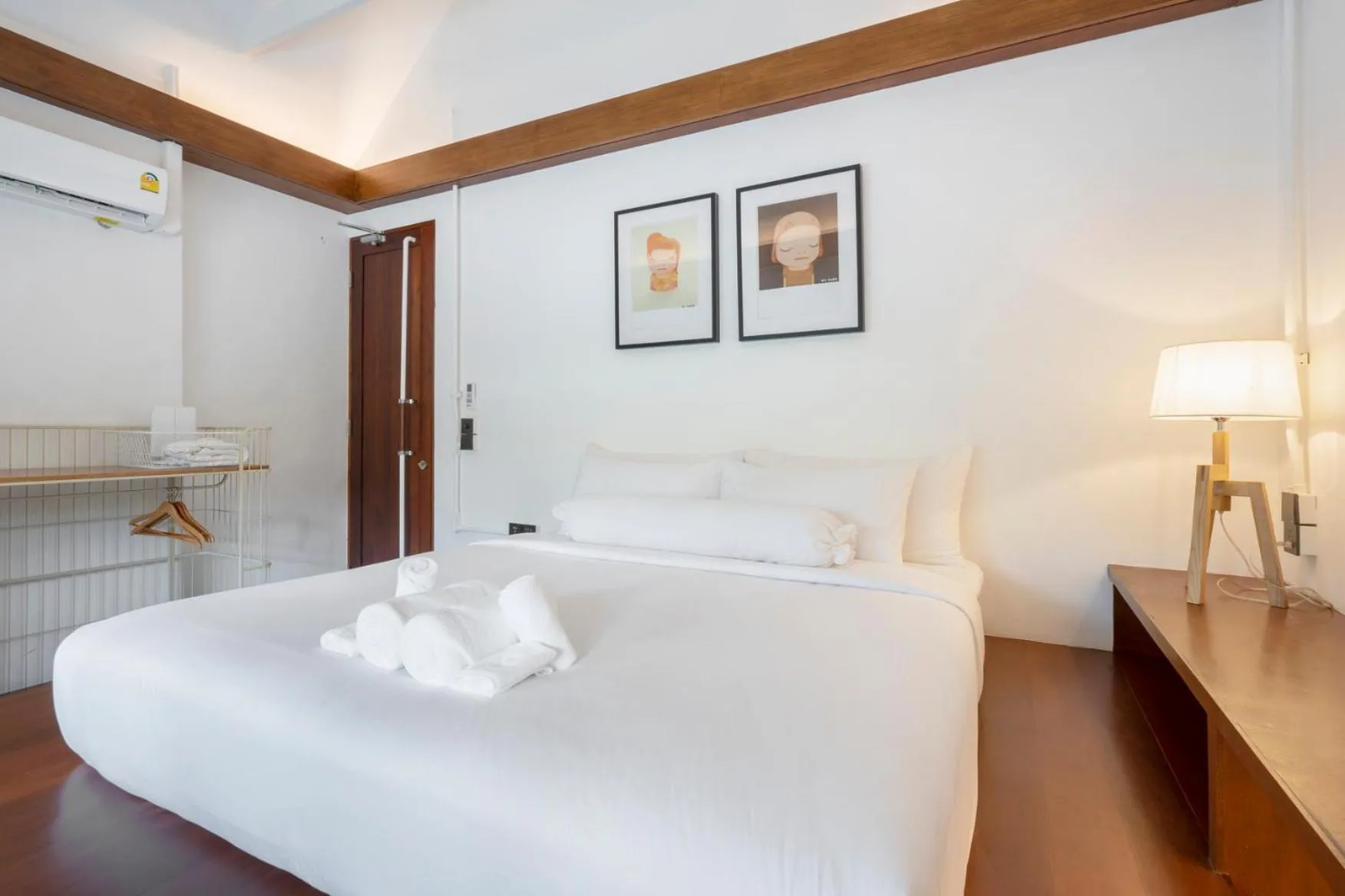 Bed in Phrip Phri Luxury Pool Villas