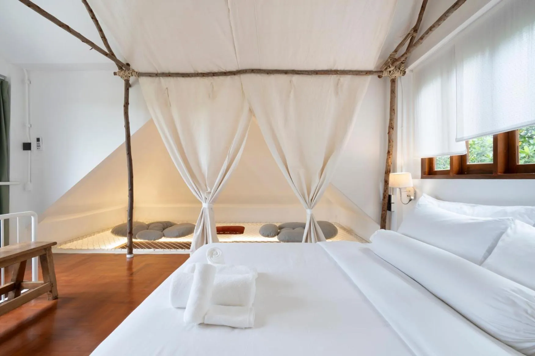 Bedroom in Phrip Phri Luxury Pool Villas