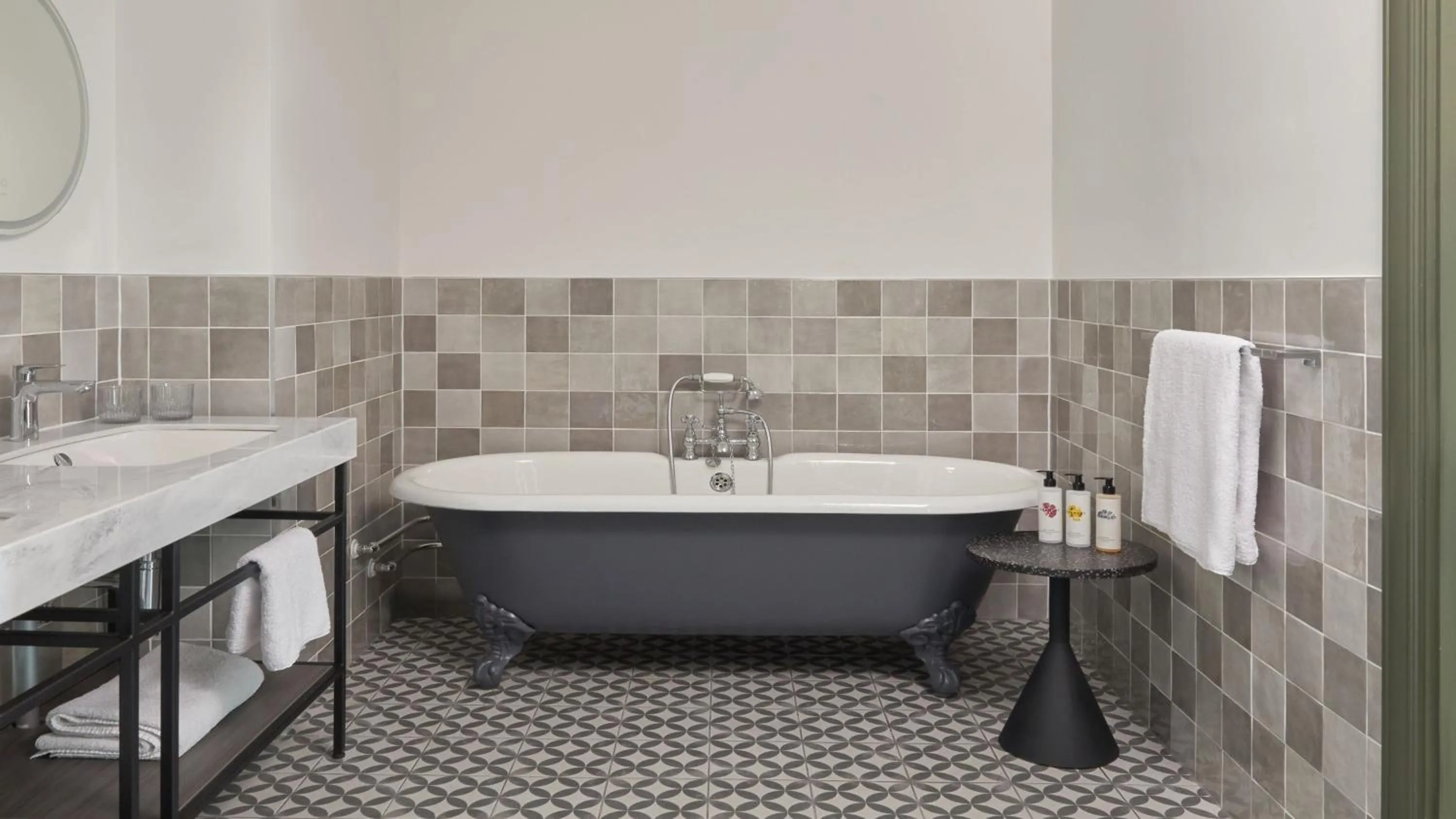 Bathroom in Hotel Indigo Coventry by IHG