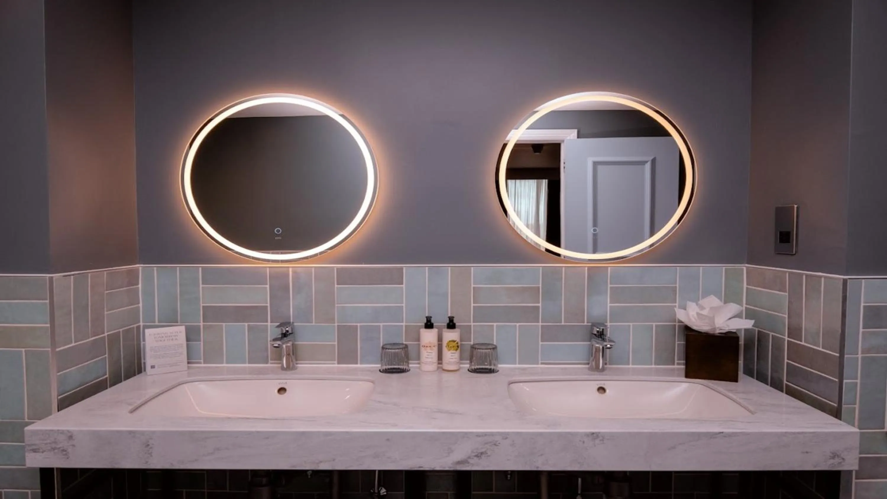 Bathroom in Hotel Indigo Coventry by IHG