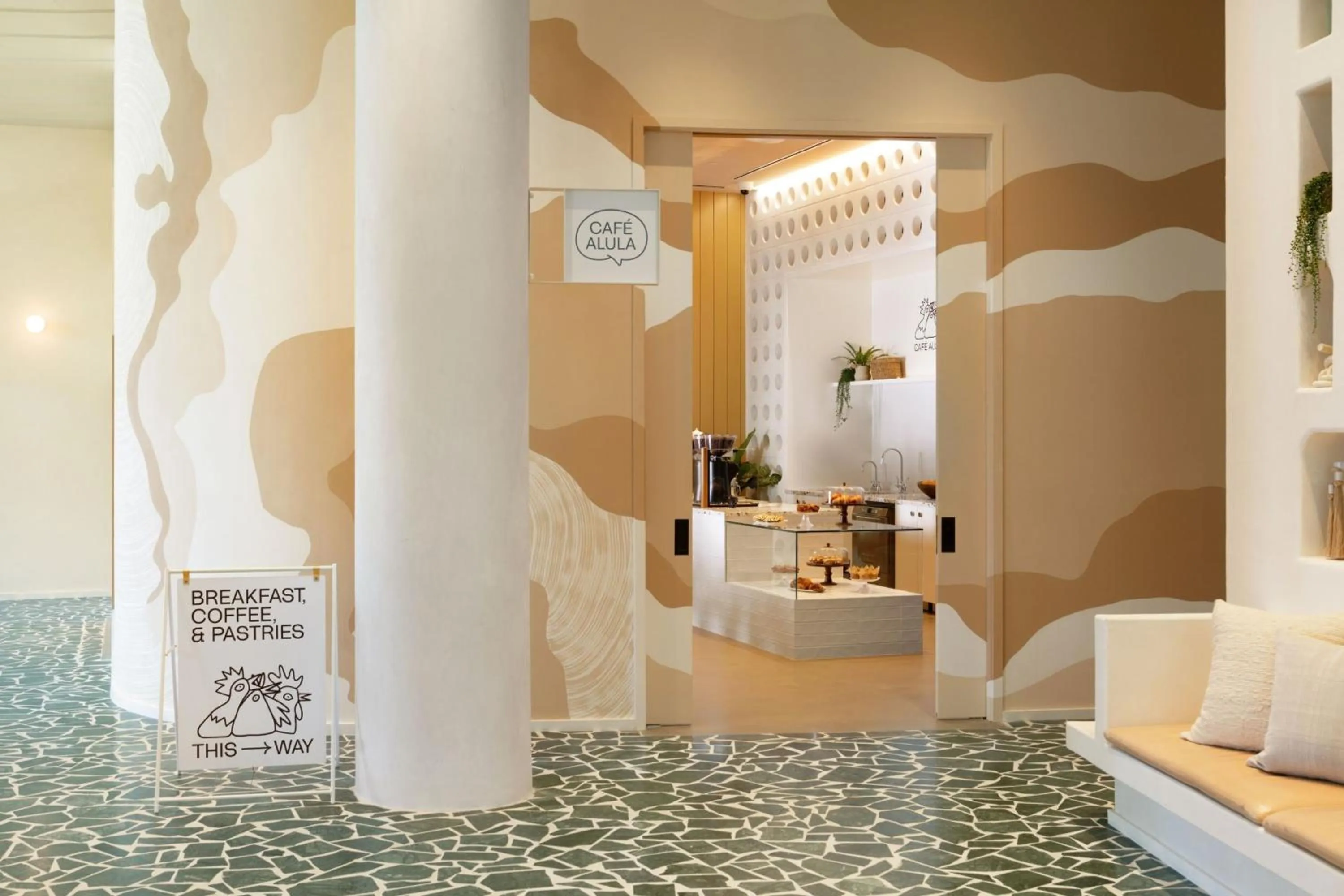 Restaurant/places to eat in Hotel Indigo Grand Cayman by IHG