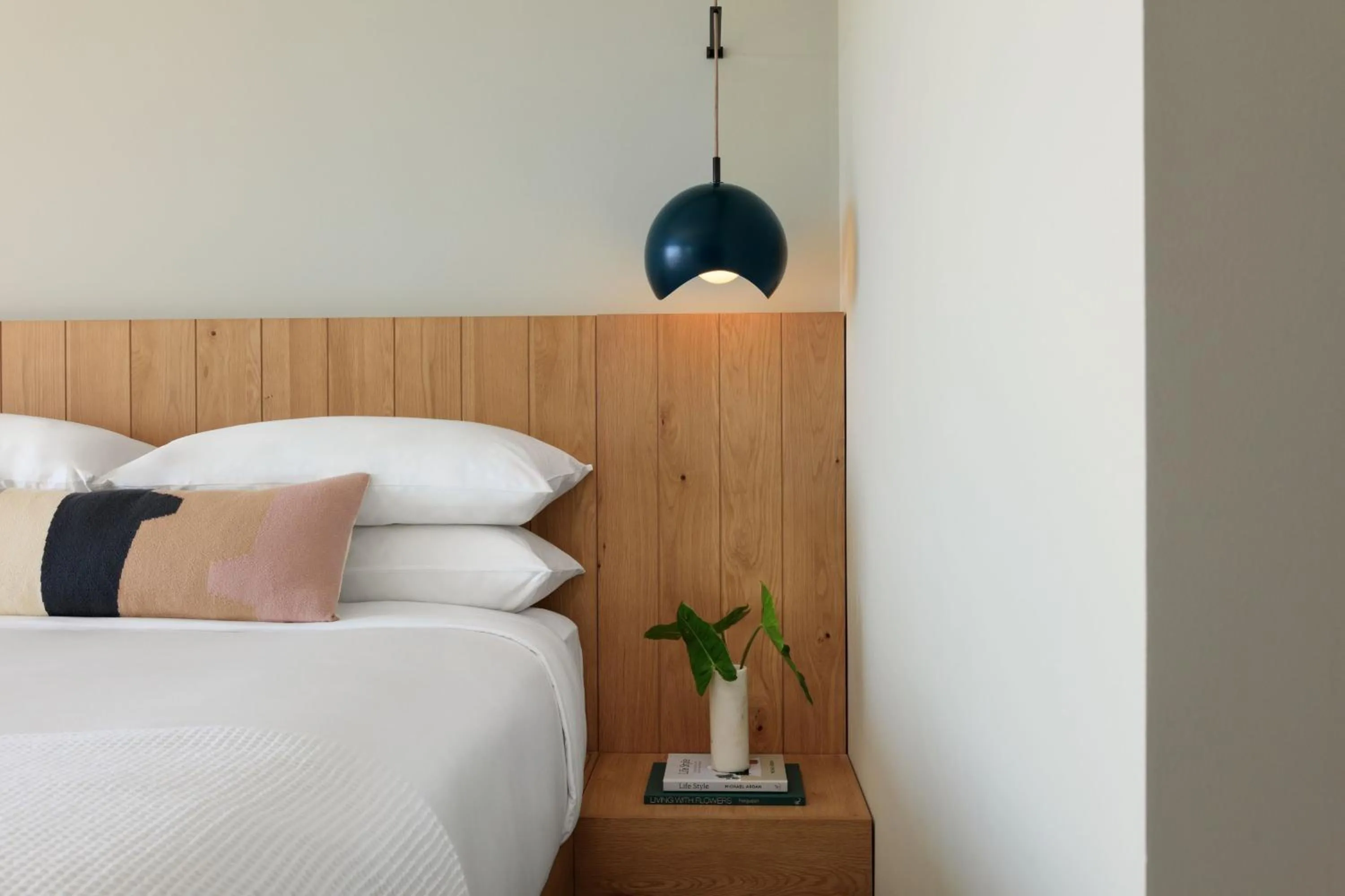 Photo of the whole room, Bed in Hotel Indigo Grand Cayman by IHG